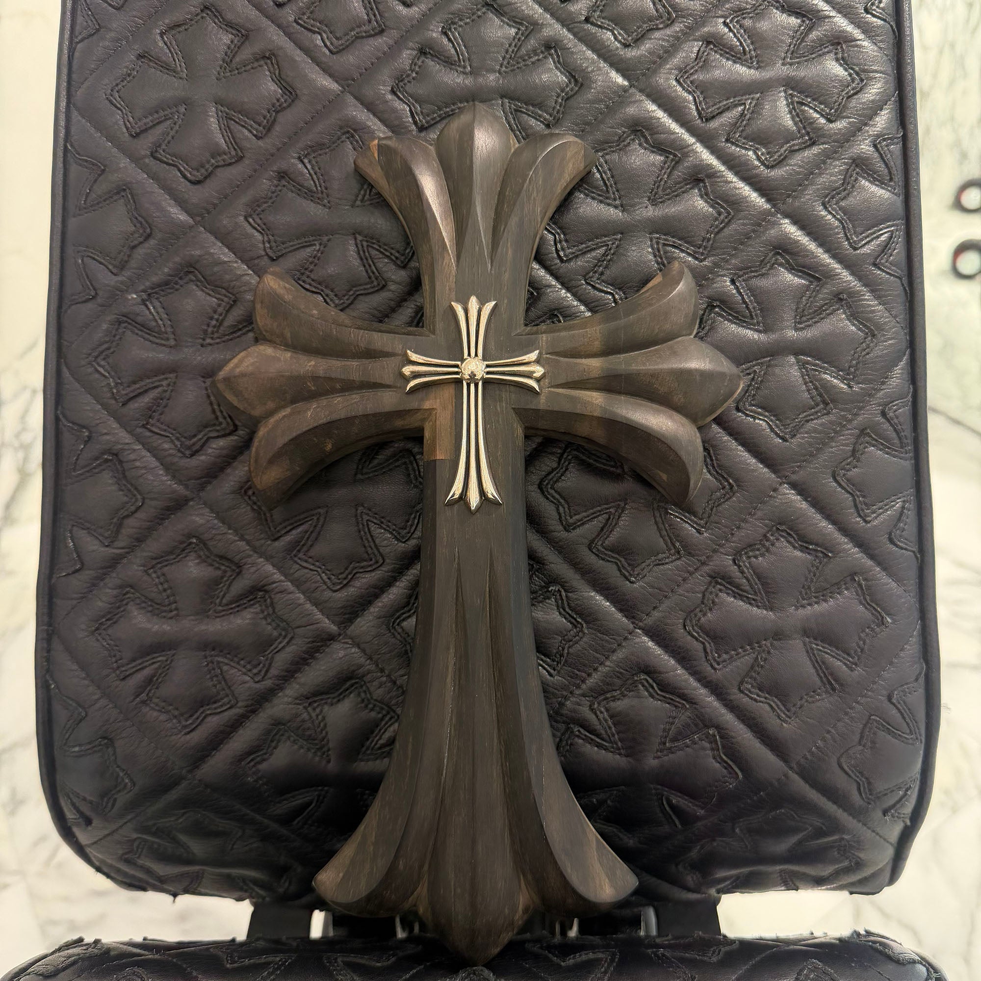 CHROME HEARTS Large Cross Ebony Wall Hanging クロムハーツ ラージクロス エボニー ウォール ハンギング