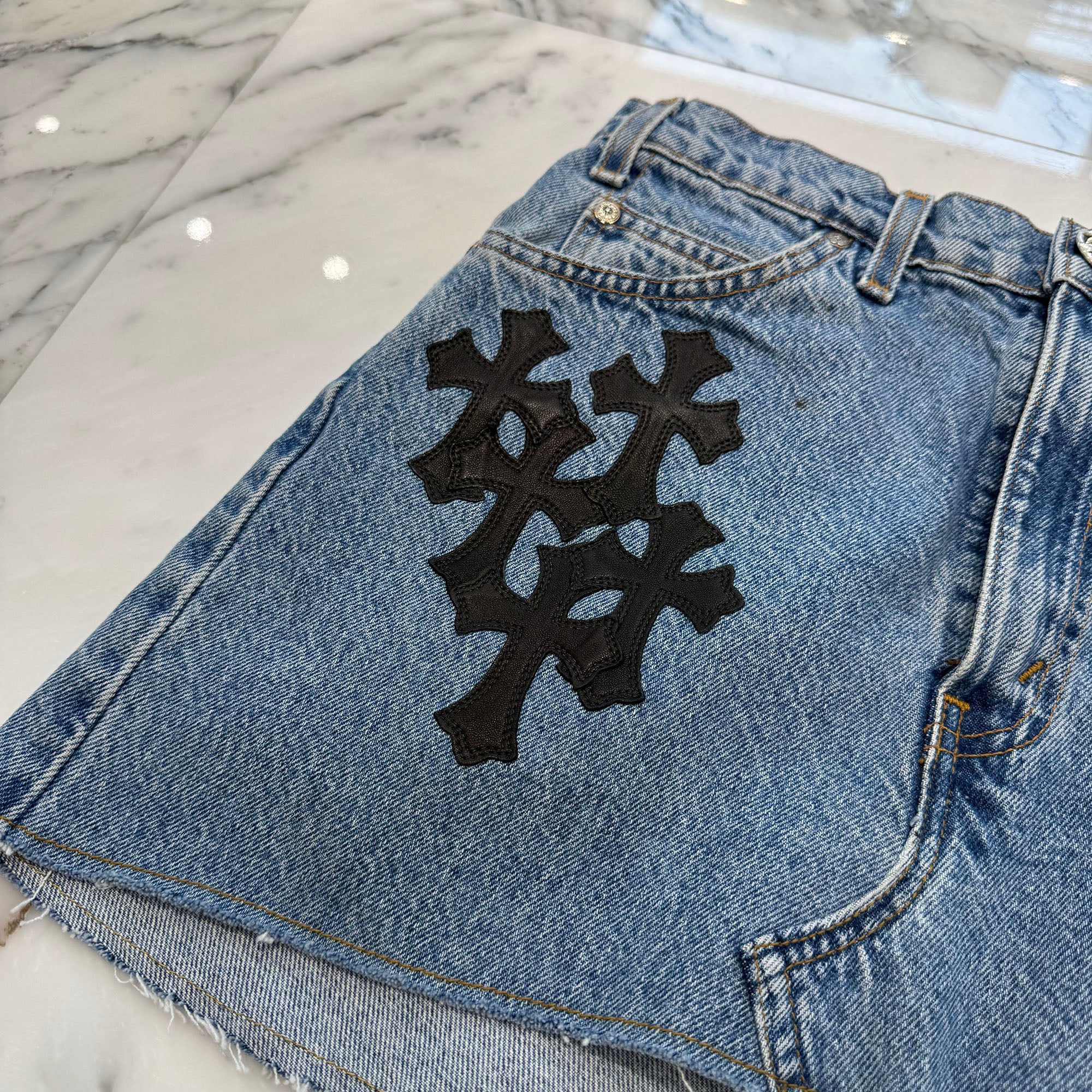 CHROME HEARTS × Levi's 505 VNTG Cross Leather Patch Denim Skirt Size 26 クロムハーツ × リーバイス 505 ヴィンテージ クロスレザーパッチ デニムスカート サイズ26