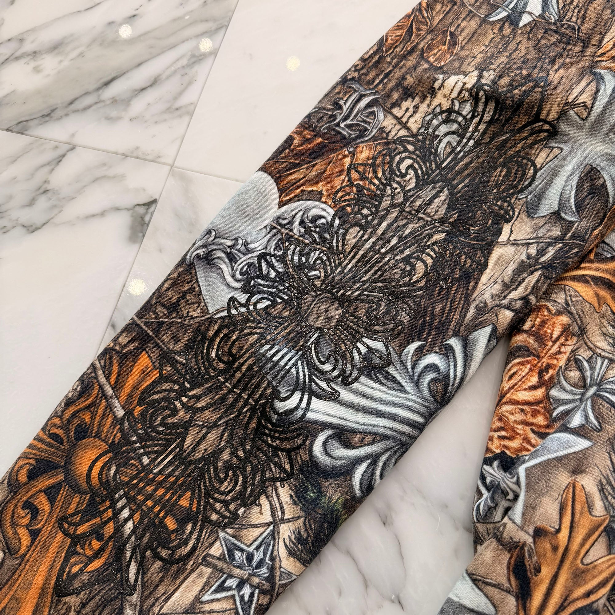 CHROME HEARTS × NIKE × Drake NOCTA 2026SS Camo Neck Logo Crewneck Sweatshirt Size XXL クロムハーツ×ナイキ×ドレイク ノクタ カモネックロゴクルーネックスウェットシャツ サイズXXL