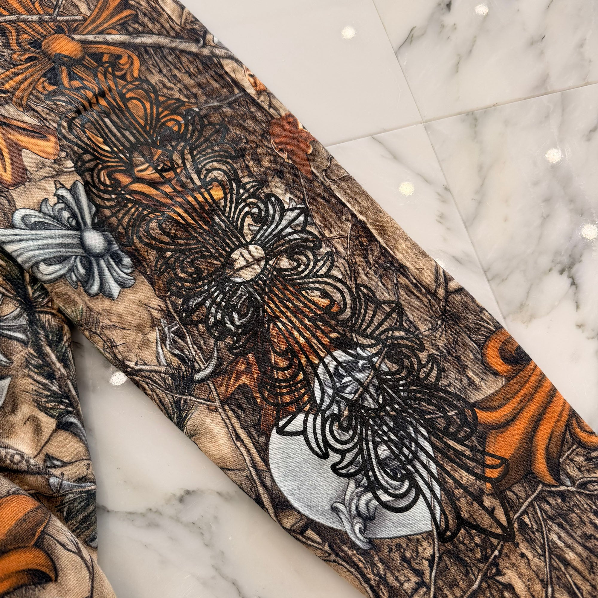 CHROME HEARTS × NIKE × Drake NOCTA 2026SS Camo Neck Logo Crewneck Sweatshirt Size XXL クロムハーツ×ナイキ×ドレイク ノクタ カモネックロゴクルーネックスウェットシャツ サイズXXL