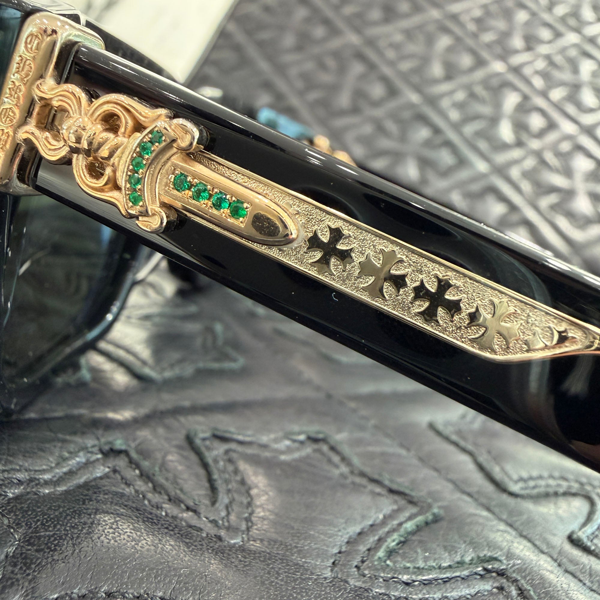 CHROME HEARTS BOX-OFFICER Sunglasses Emerald Dagger Size 55口20