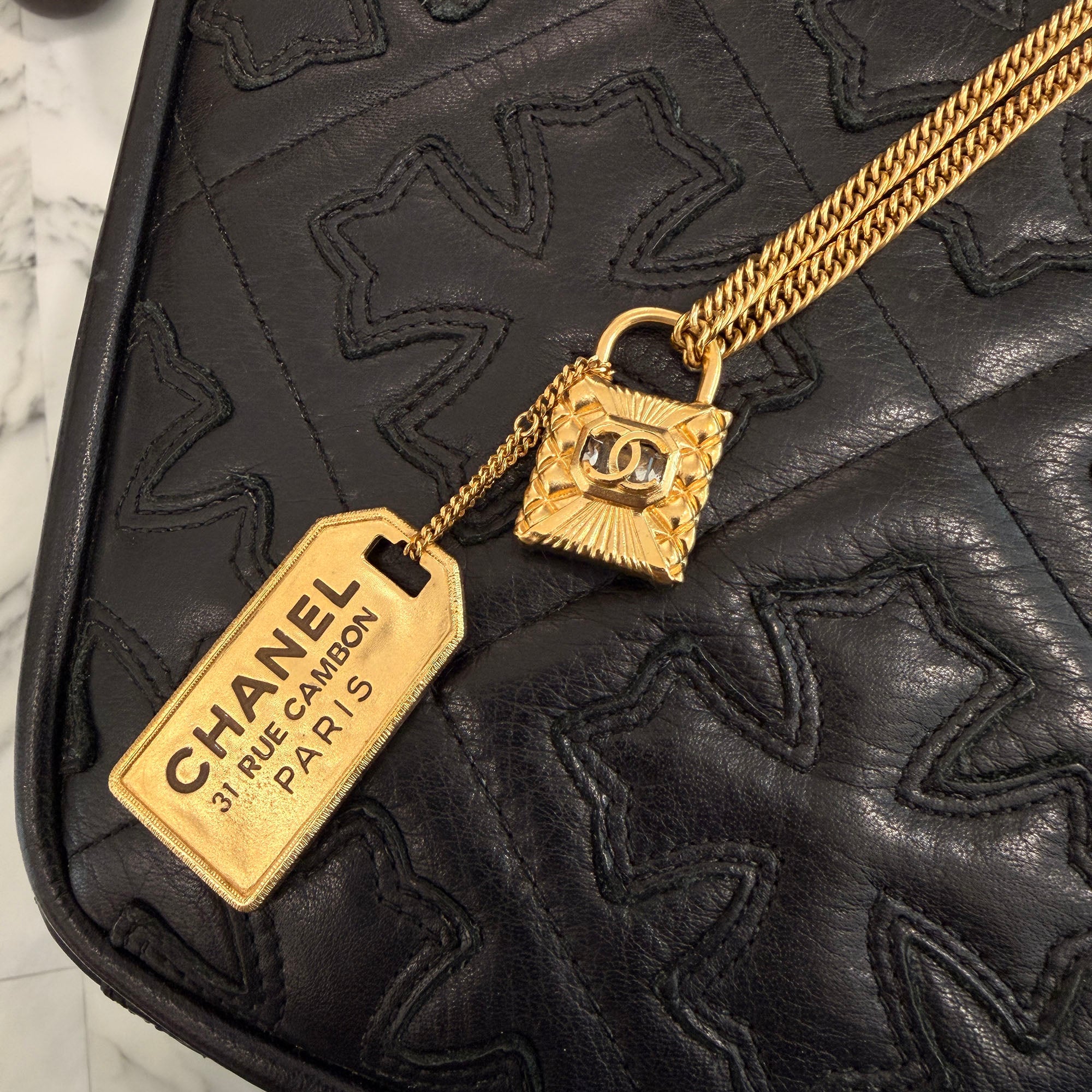 CHANEL 2022AW Coco Lock Logo Plate Chain Necklace シャネル ココロック ロゴプレート チェーンネックレス