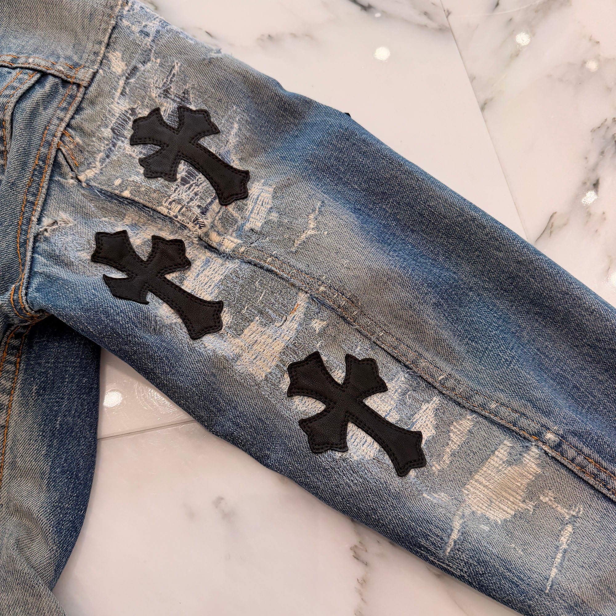 CHROME HEARTS × Levi's VNTG Leather Cross Patch Denim Jacket Size S クロムハーツ × リーバイス ヴィンテージ レザークロスパッチ デニムジャケット サイズS