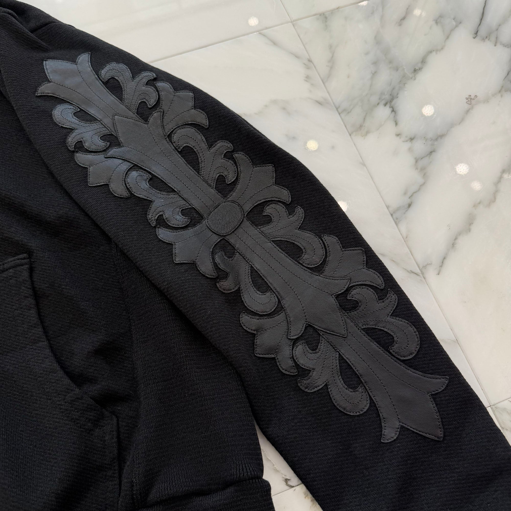CHROME HEARTS Y NOT Floral Cross Leather Patch Zip Up Hoodie Size M クロムハーツ ワイノット フローラルクロス レザーパッチ ジップアップ フーディー サイズM