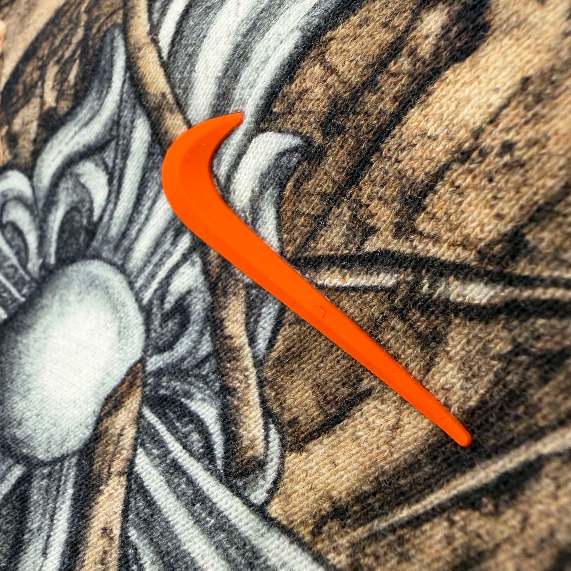 CHROME HEARTS × NIKE × Drake NOCTA 2026SS Camo Neck Logo Crewneck Sweatshirt Size L クロムハーツ×ナイキ×ドレイク ノクタ カモネックロゴクルーネックスウェットシャツ サイズL