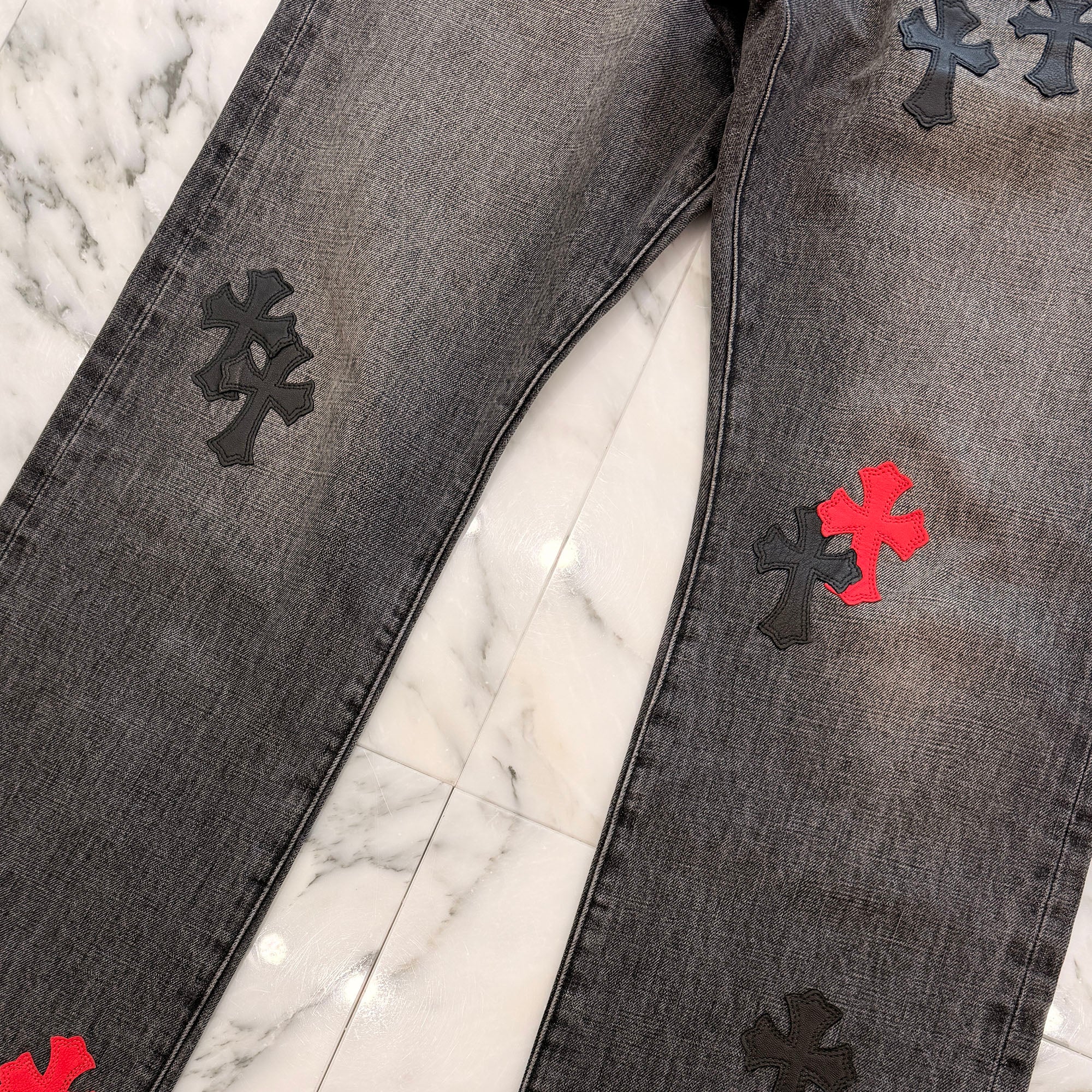 CHROME HEARTS Leather Cross Patch Cross Ball Button Denim Pants Size 34 クロムハーツ レザークロスパッチ クロスボールボタン デニムパンツ サイズ34