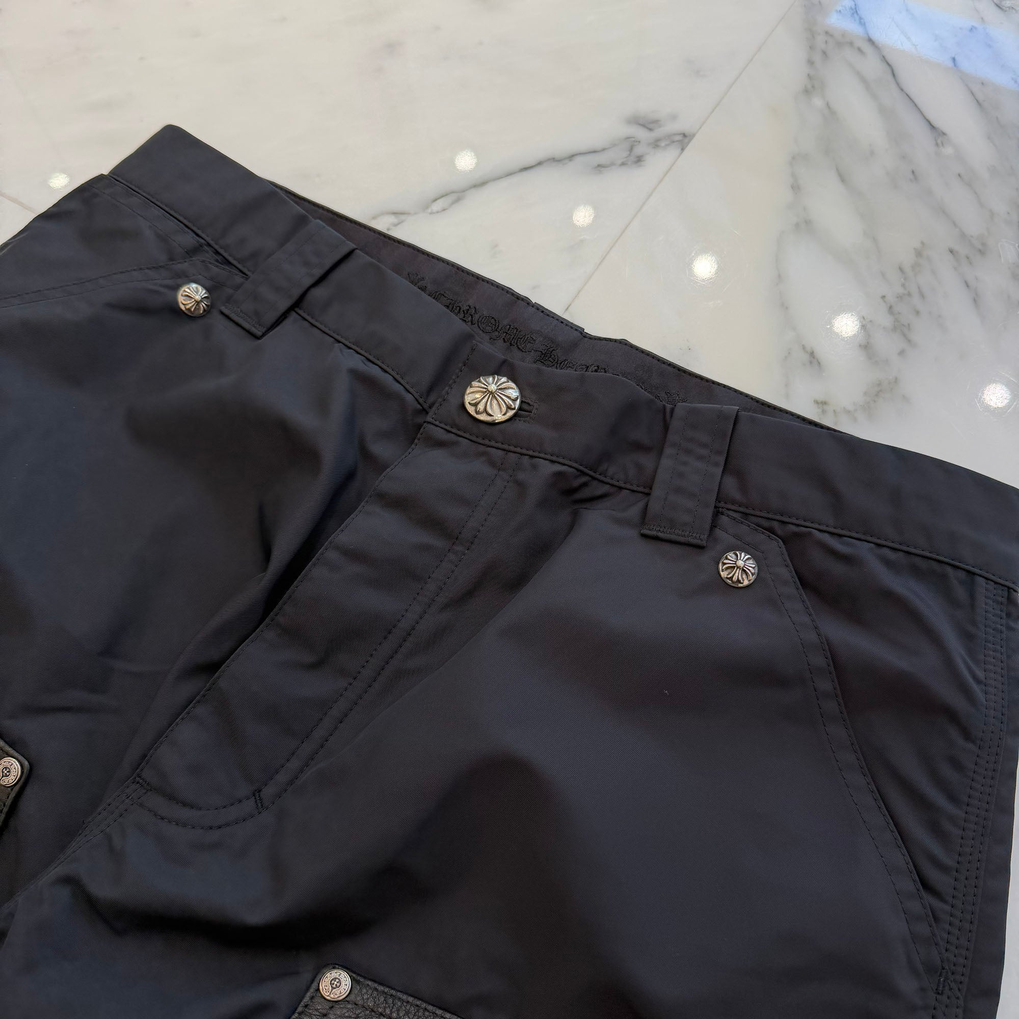 CHROME HEARTS クロムハーツ クロスパッチ ナイロンショーツ 32 CHROME HEARTS Carpenter Double Knee Leather Cross Patch Nylon