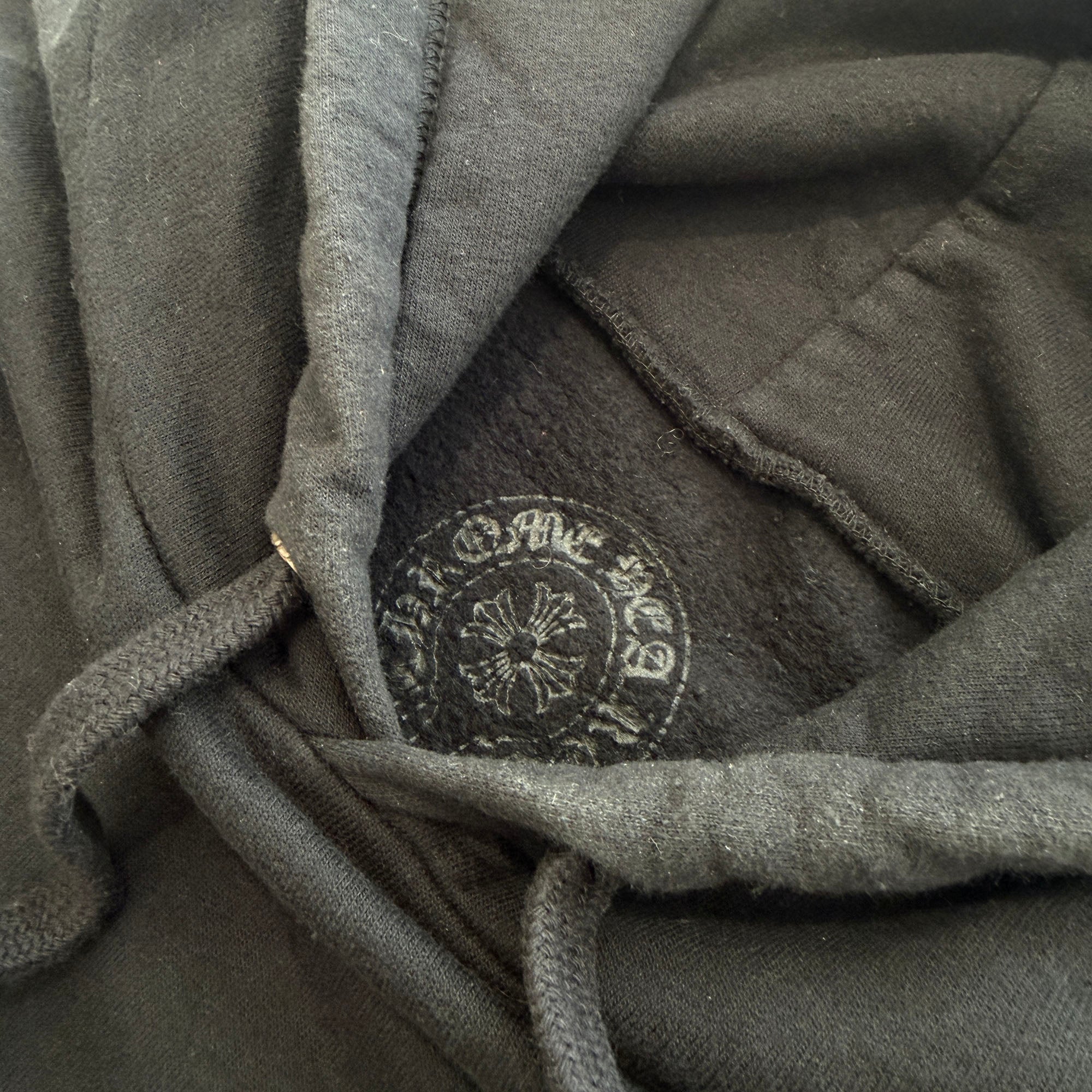 CHROME HEARTS Gradient Vertical Logo Print Pullover Hoodie Size M クロムハーツ グラデーション ヴァーティカルロゴ プリント プルオーバー フーディー サイズM