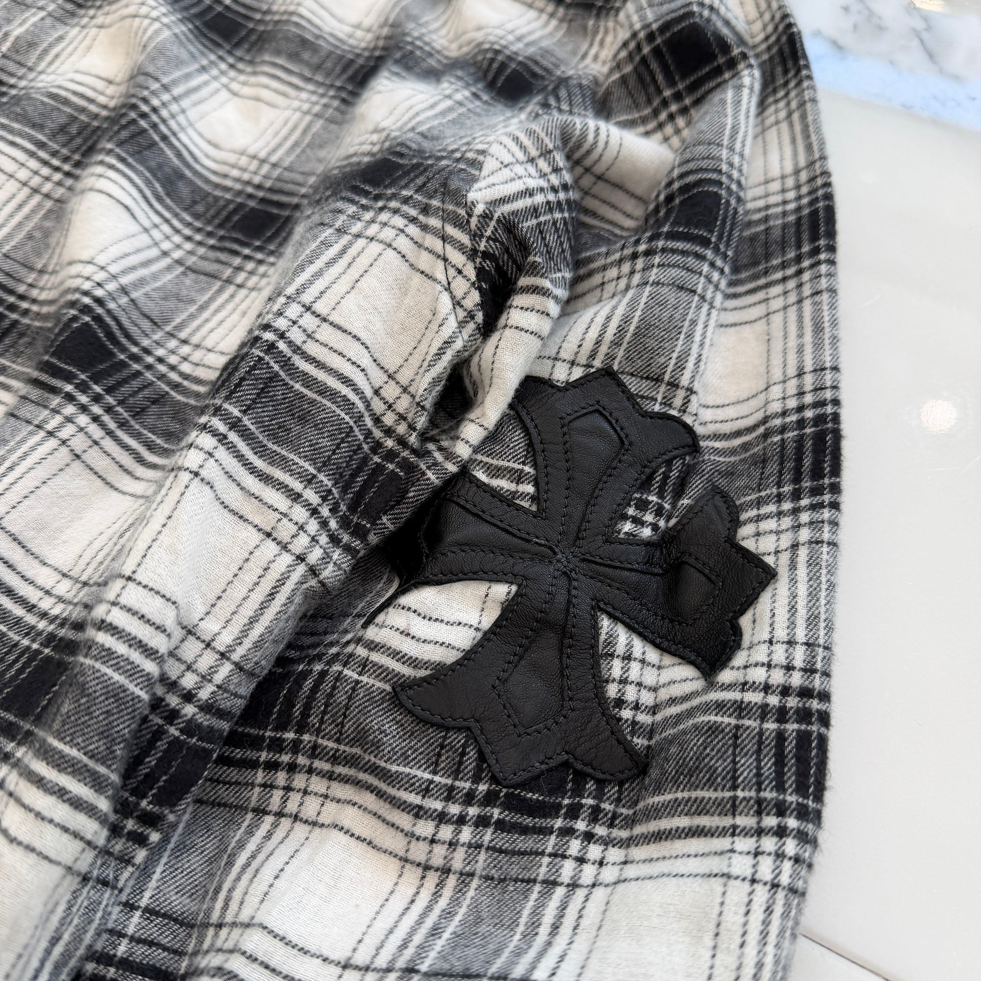 CHROME HEARTS Cross Ball Button CH Plus Leather Cross Patch Check Shirt Size M クロムハーツ クロスボールボタン CH プラス レザークロスパッチ チェックシャツ サイズM