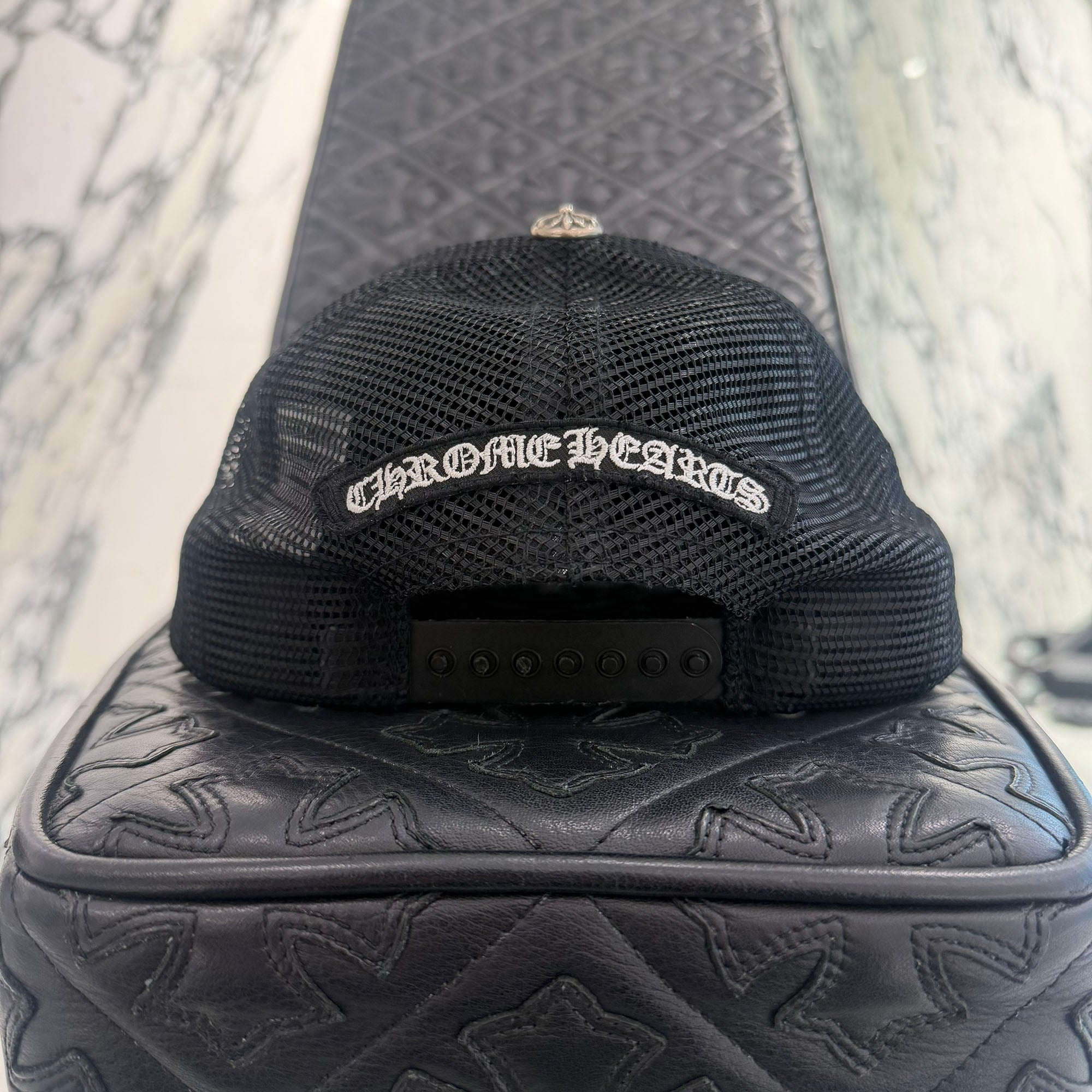 CHROME HEARTS Camo Triple Cross Leather Patch Trucker Cap ONE SIZE (51-61) クロムハーツ カモ トリプルクロス レザーパッチ トラッカーキャップ サイズONE SIZE (51-61)