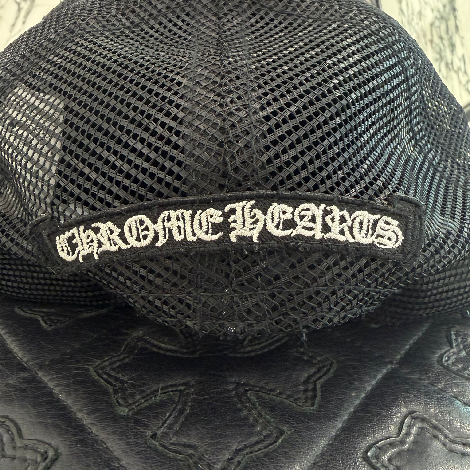 CHROME HEARTS Camo Triple Cross Leather Patch Trucker Cap ONE SIZE (51-61) クロムハーツ カモ トリプルクロス レザーパッチ トラッカーキャップ サイズONE SIZE (51-61)