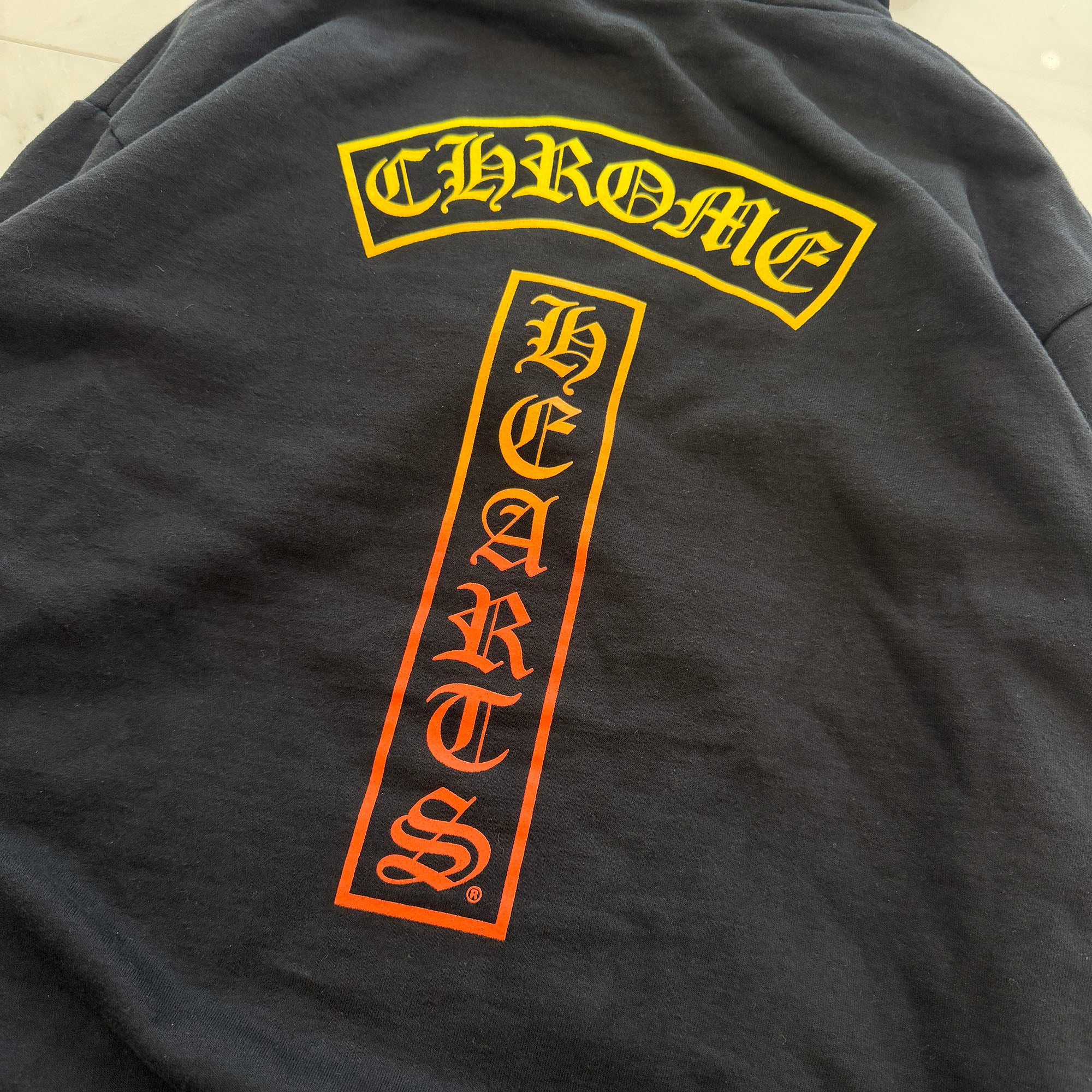 CHROME HEARTS Gradient Vertical Logo Print Pullover Hoodie Size M クロムハーツ グラデーション ヴァーティカルロゴ プリント プルオーバー フーディー サイズM