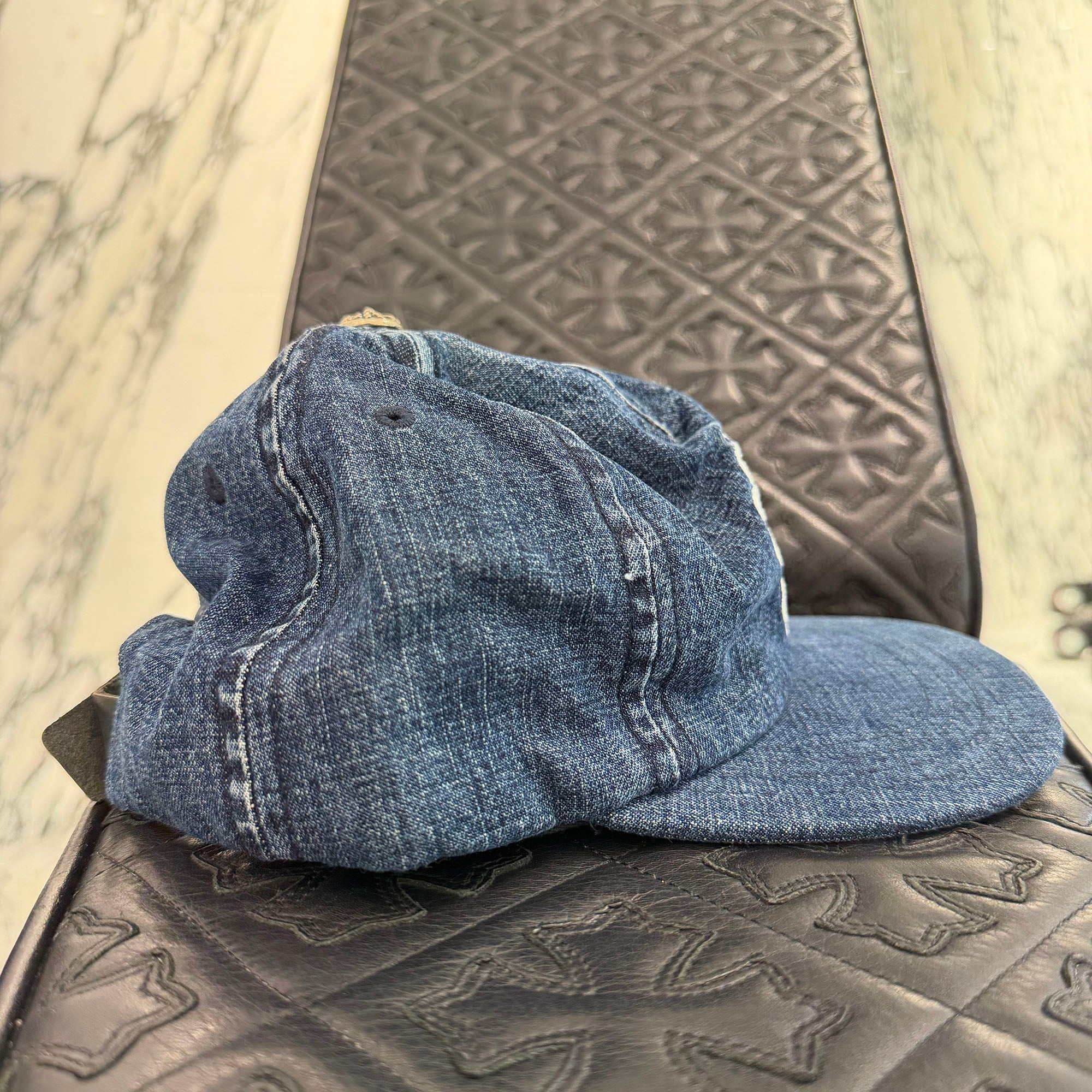 CHROME HEARTS 2024SS Vine Dagger Embroidery Denim Trucker Cap Size ONE SIZE（53-60）クロムハーツ ヴァインダガー 刺繍 デニム トラッカーキャップ サイズONE SIZE（53-60）