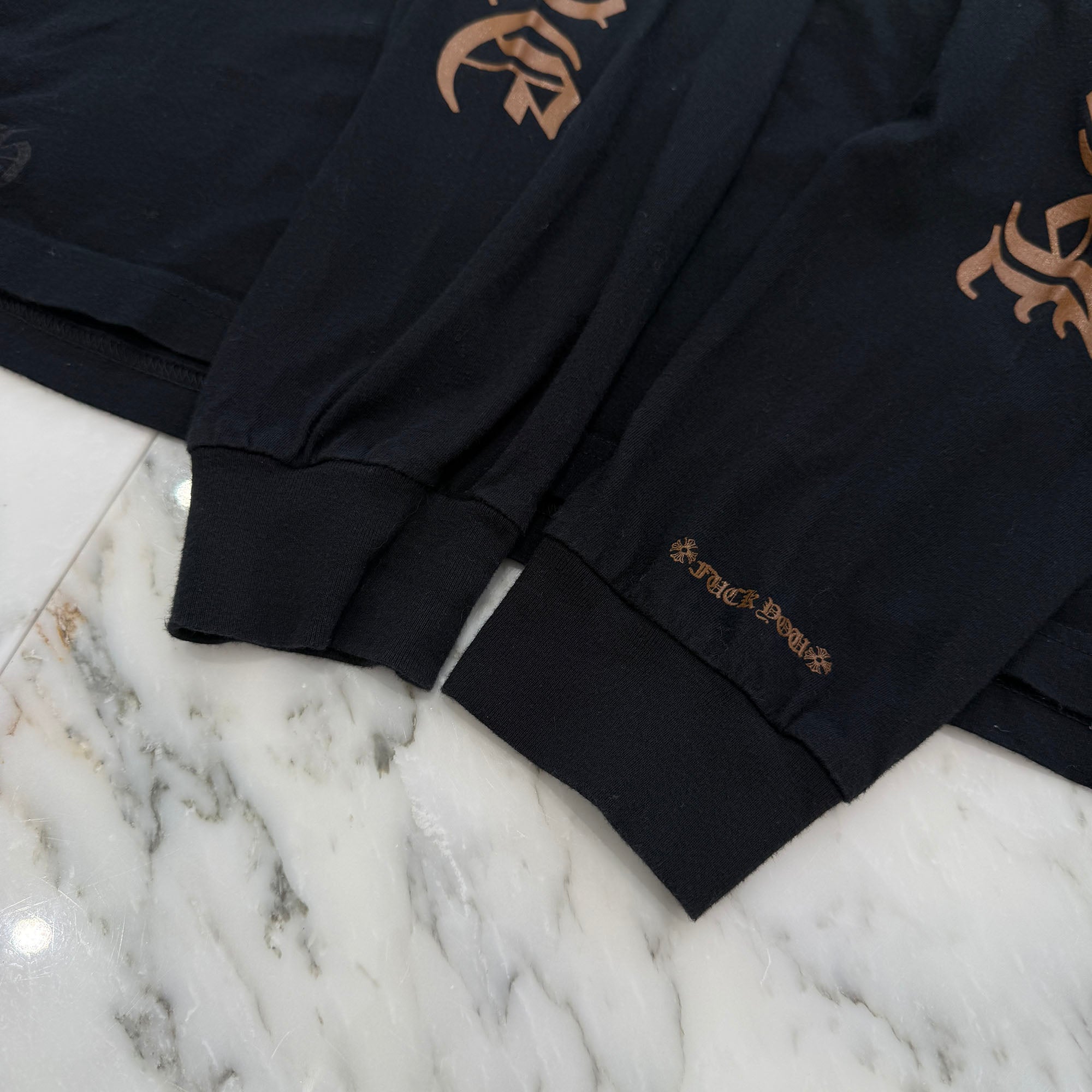 CHROME HEARTS Old English Brown Neck Logo Long Sleeve Tee Size L クロムハーツ オールドイングリッシュ ブラウン ネックロゴ ロングスリーブTシャツ サイズL