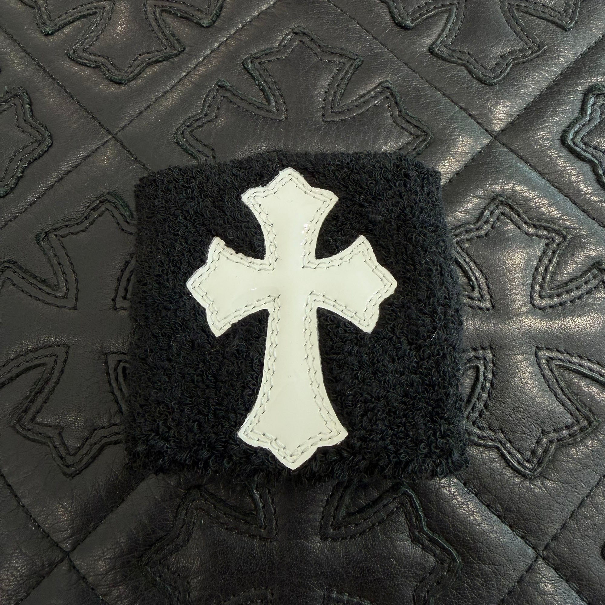 Chrome Hearts クロス レザー パッチ リストバンド CHROME HEARTS Patent Leather Cross Patch Wrist Band Size ONE SIZE