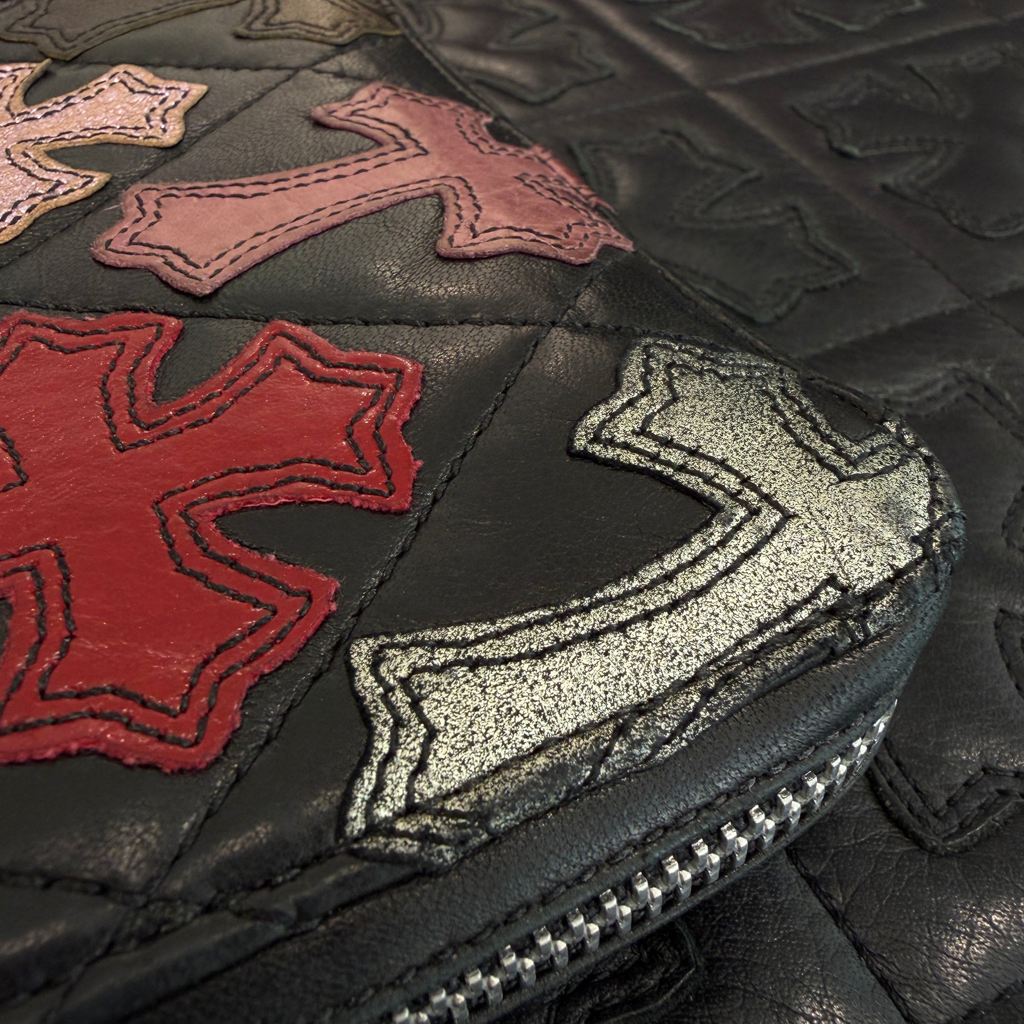 CHROME HEARTS Multi Cemetery Cross Leather Patch Quilting Wallet クロムハーツ マルチ セメタリークロス レザーパッチ キルティング ウォレット