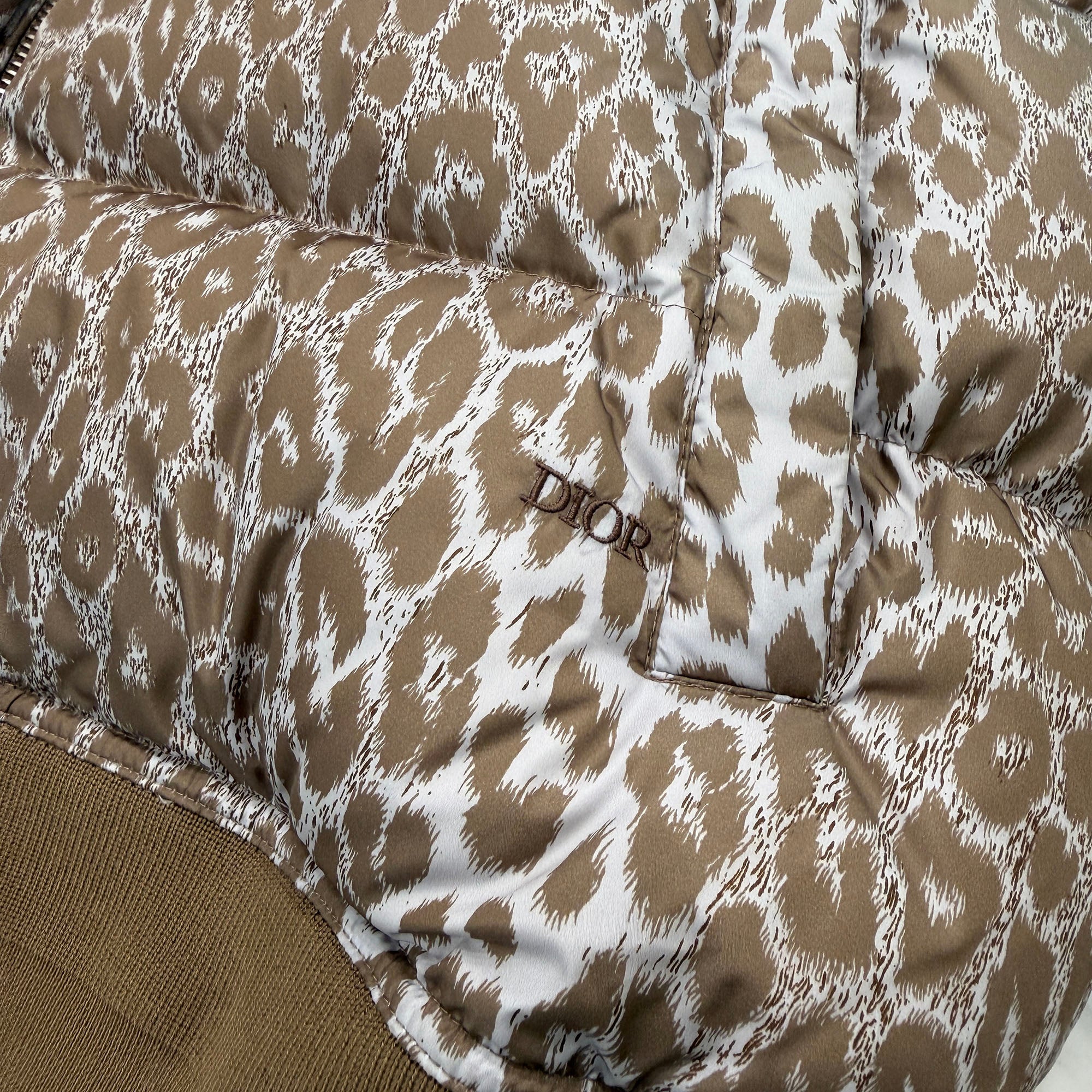 DIOR ディオール 21AW Leopard Down Jacket レオパード柄ダウンジャケット ブラウン 213C411A5492 DIOR 2021AW Leopard Down Jacket 213C411A5492 Size 52 ディオール