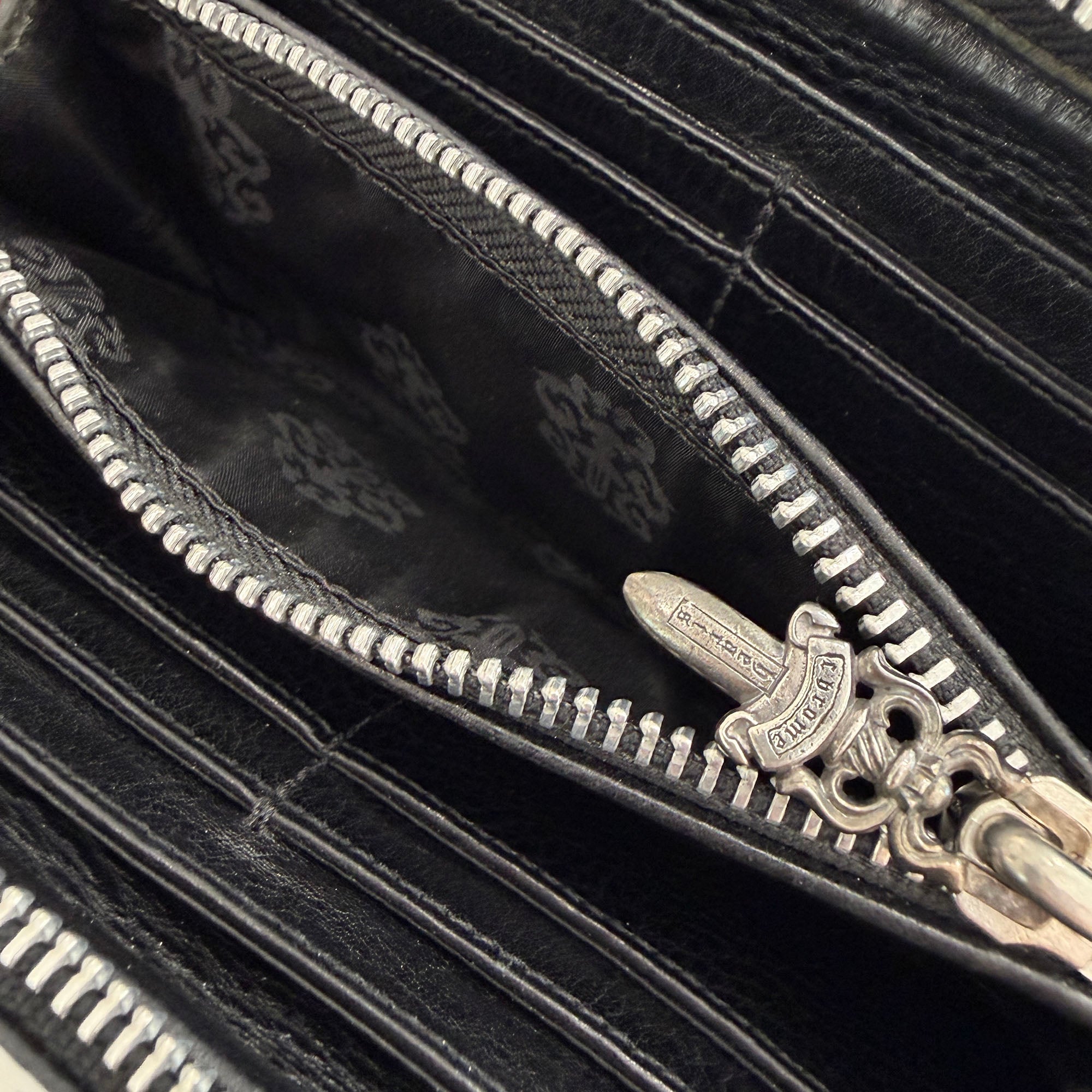 CHROME HEARTS Multi Cemetery Cross Leather Patch Quilting Wallet クロムハーツ マルチ セメタリークロス レザーパッチ キルティング ウォレット