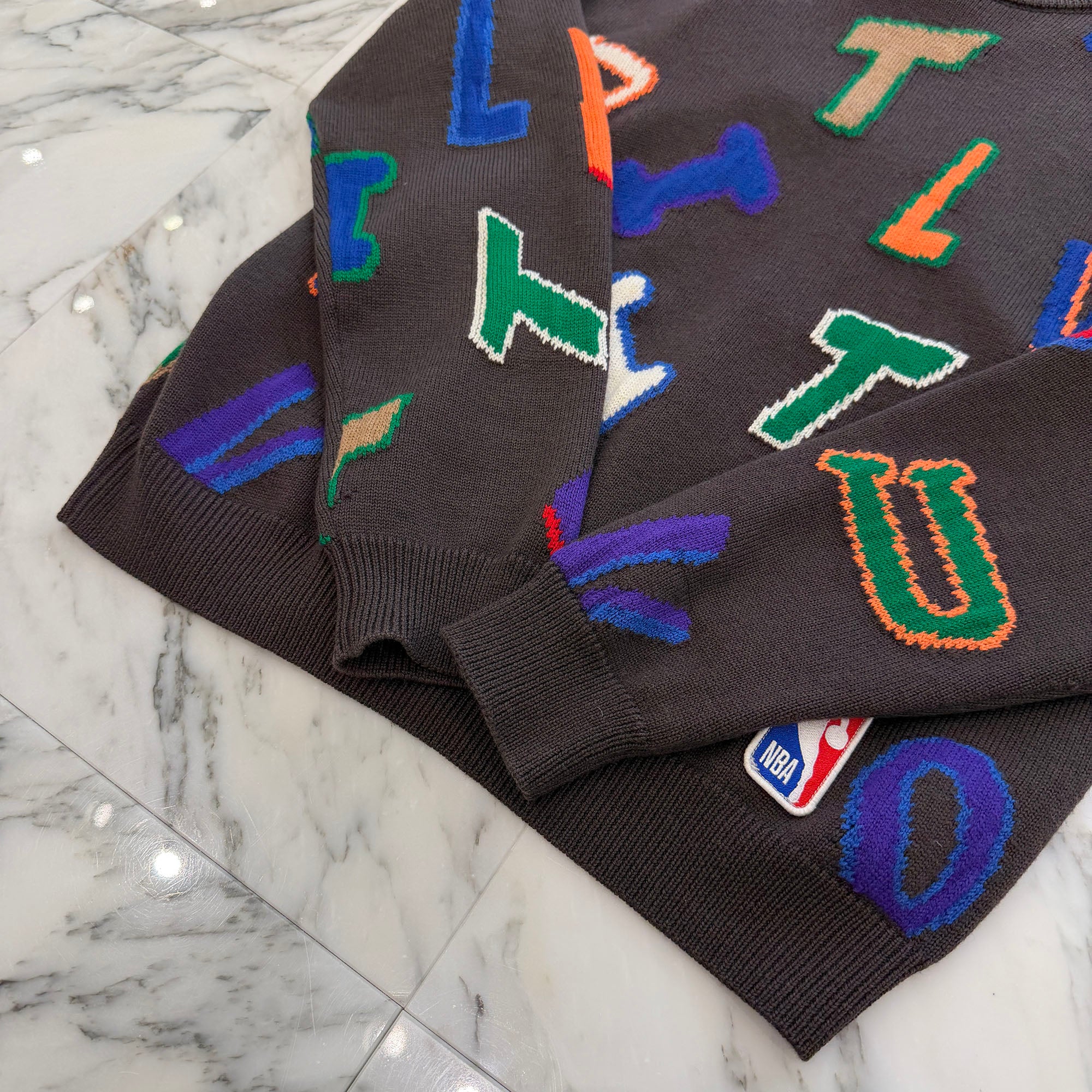 LOUIS VUITTON × NBA 2021AW Embroidery Letters Crew Neck Knit Sweater HNL10W Size L ルイヴィトン × NBA エンブロイダリー レターズ クルーネック ニットセーター サイズL