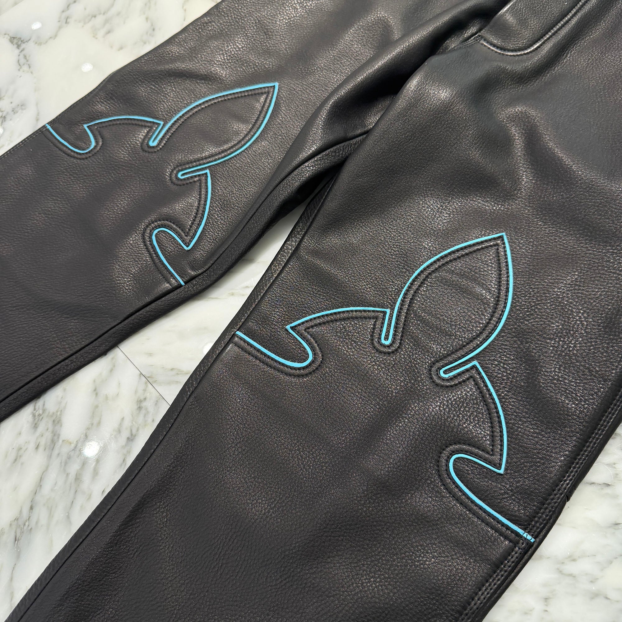 CHROME HEARTS MIAMI Limited Light Blue Flare Knee Cross Ball Button Leather Pants Size 30 クロムハーツ マイアミ限定 ブルー フレアニー クロスボールボタン レザーパンツ サイズ30