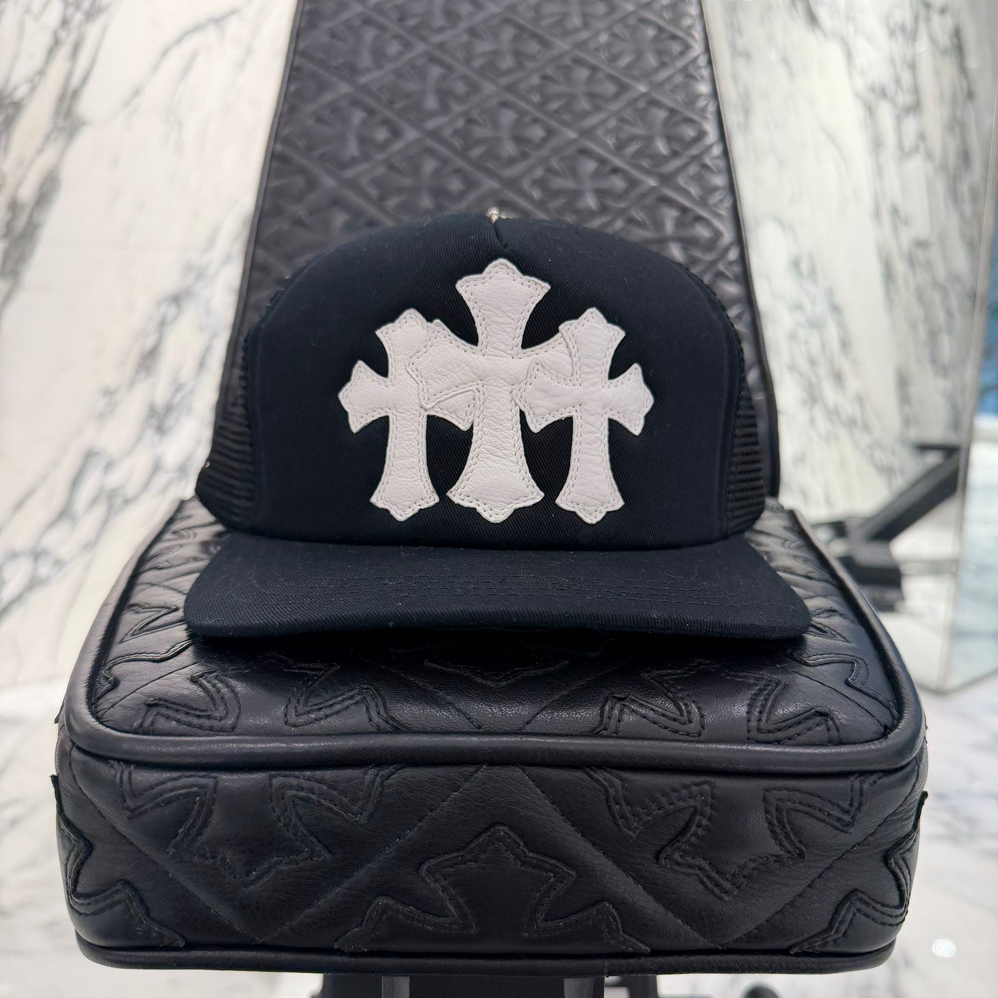 CHROME HEARTS Triple Cross Patch Trucker Cap Size ONE SIZE (51-61) クロムハーツ トリプルクロスパッチ トラッカーキャップ サイズONE SIZE (51-61)