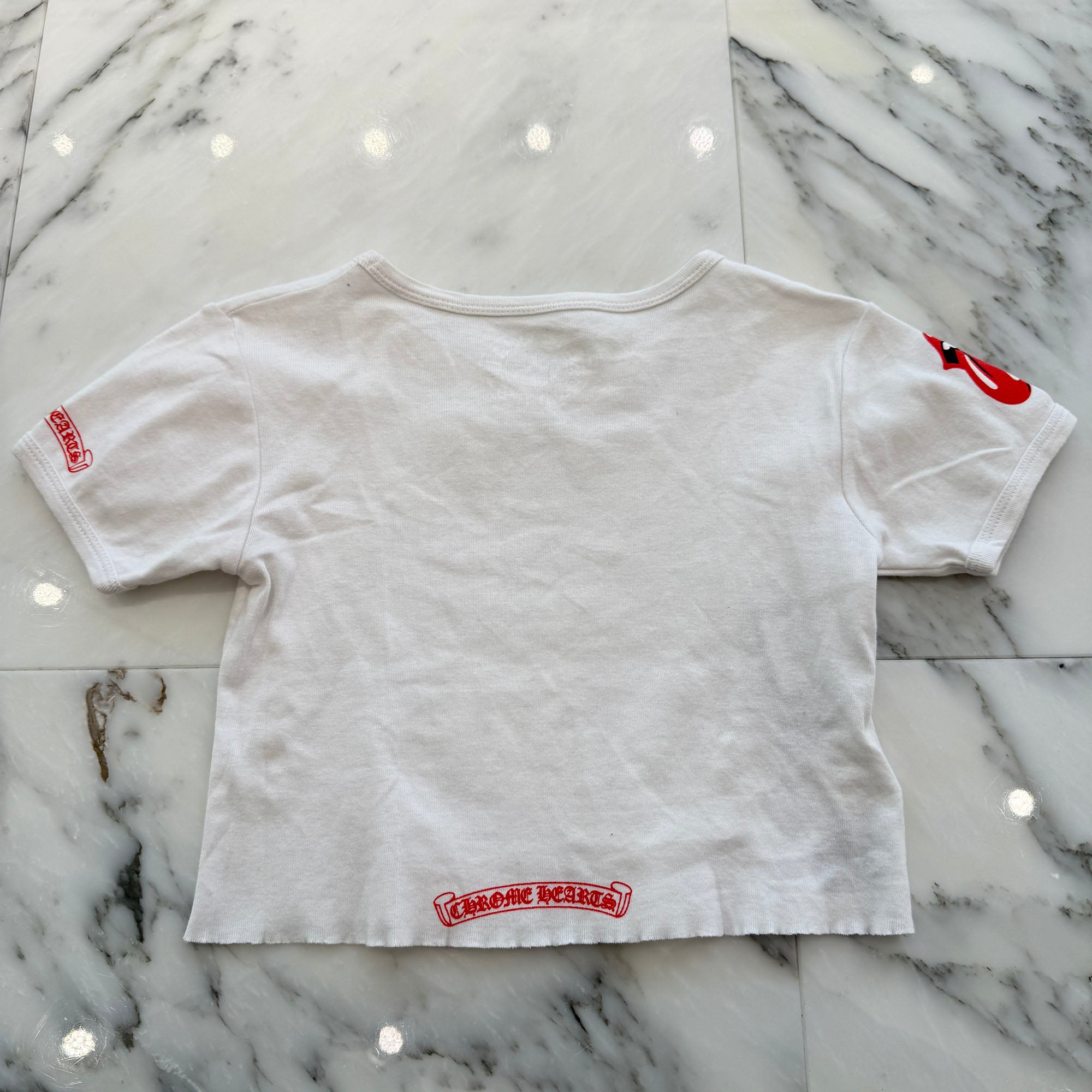 CHROME HEARTS × The Rolling Stones Lip & Tongue Neck Logo Tee Size ONE SIZE（68-112） クロムハーツ×ローリングストーンズ リップアンドタンネックロゴ Tシャツ サイズONE SIZE（68-112）