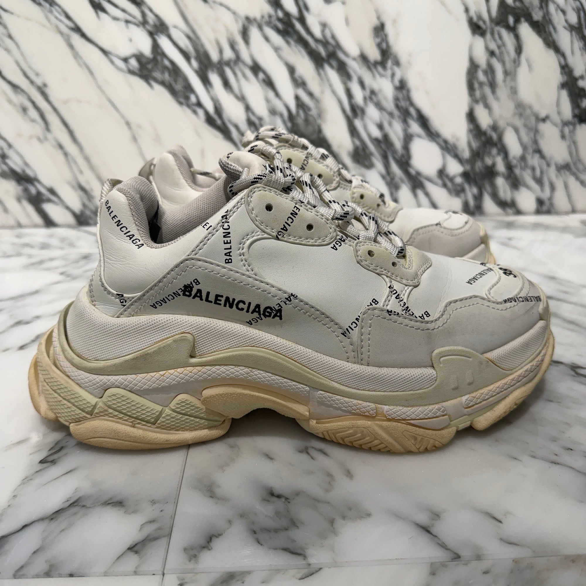 BALENCIAGA Triple S All Over Pattern Sneakers Size 38 (約24.0cm～24.5cm) バレンシアガ トリプルS オールオーバーパターン スニーカー サイズ38 (約24.0cm～24.5cm)