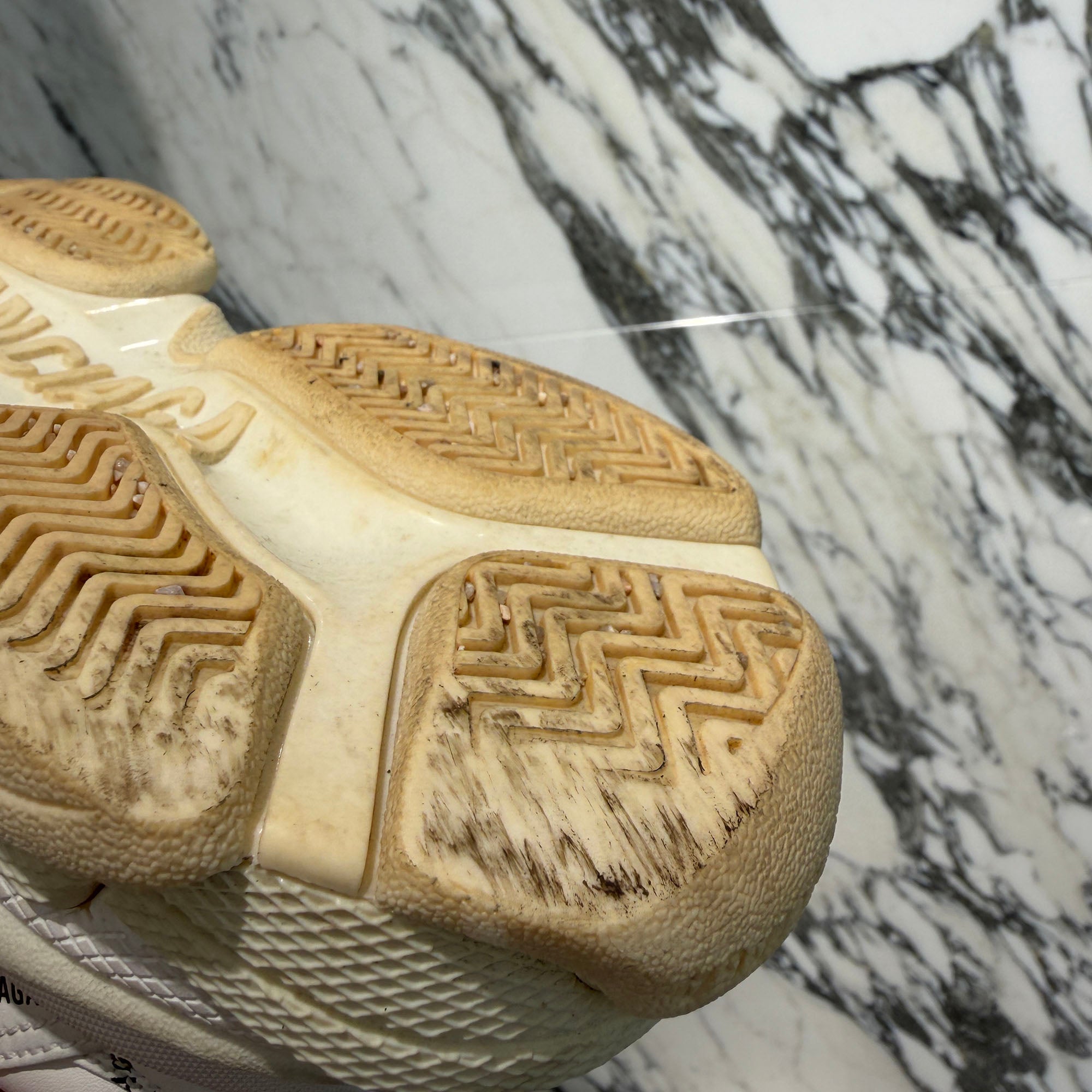 BALENCIAGA Triple S All Over Pattern Sneakers Size 38 (約24.0cm～24.5cm) バレンシアガ トリプルS オールオーバーパターン スニーカー サイズ38 (約24.0cm～24.5cm)