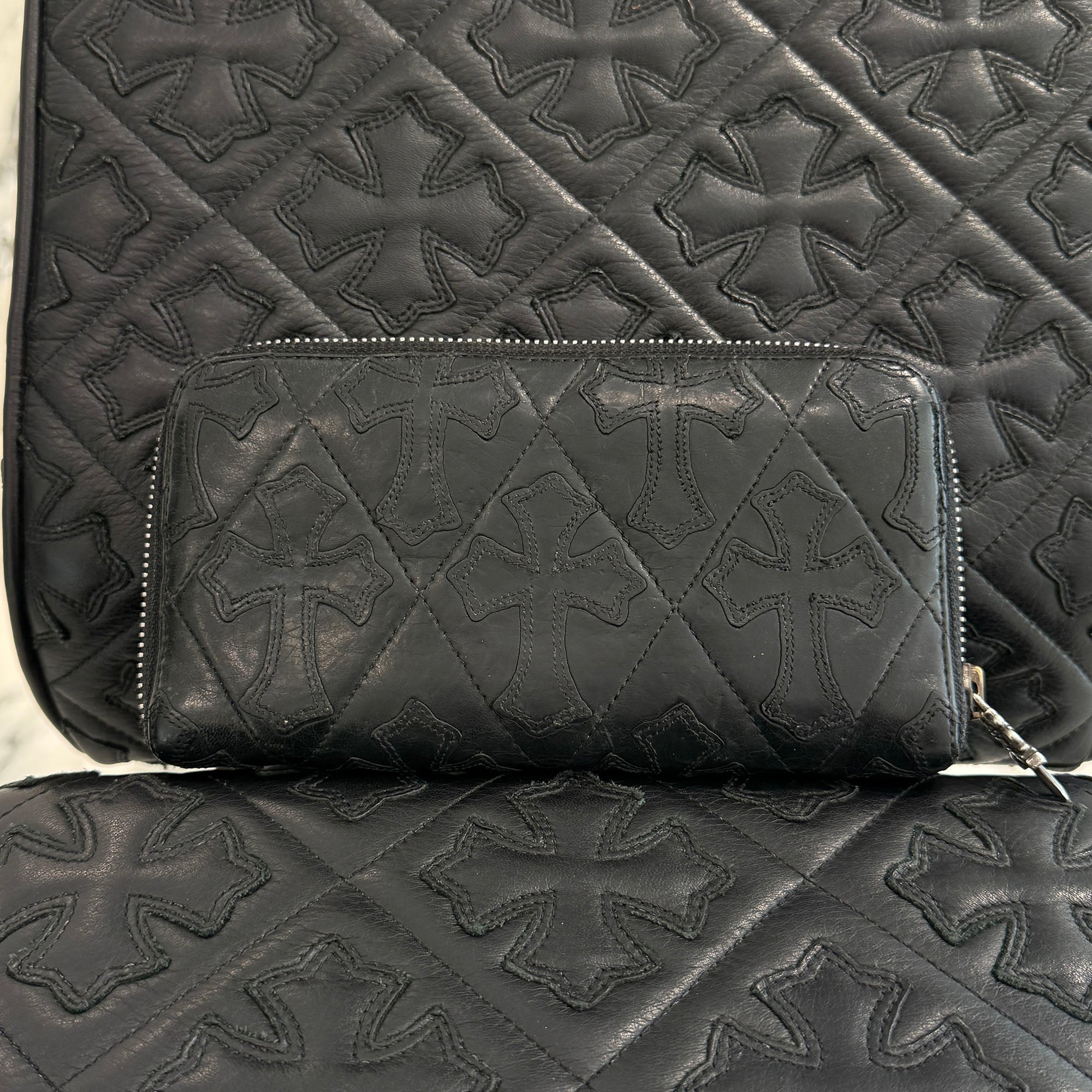 CHROME HEARTS Cemetery Cross Leather Patch Quilting Leather Wallet クロムハーツ セメタリークロス レザーパッチ キルティングレザー ウォレット