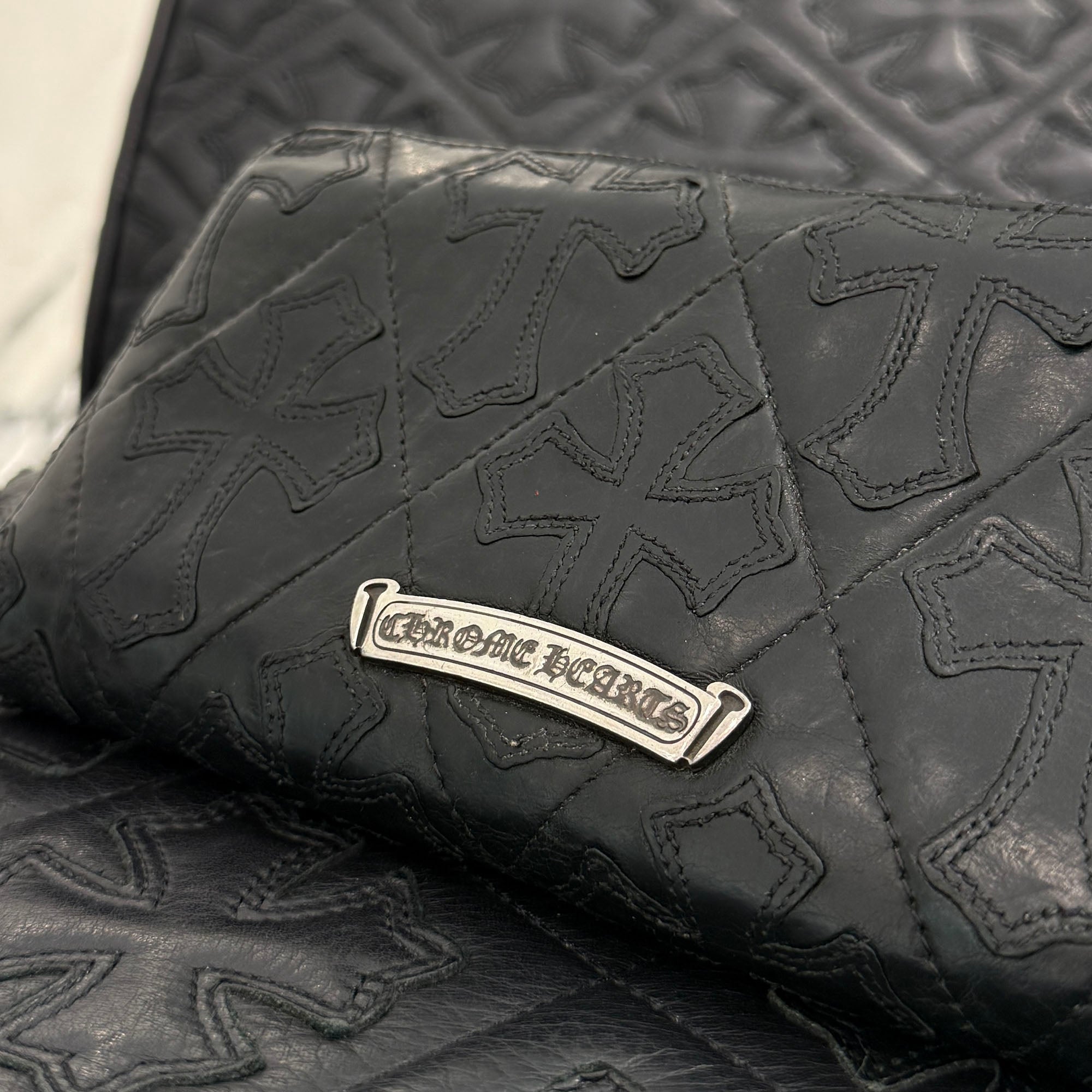 CHROME HEARTS Cemetery Cross Leather Patch Quilting Leather Wallet クロムハーツ セメタリークロス レザーパッチ キルティングレザー ウォレット