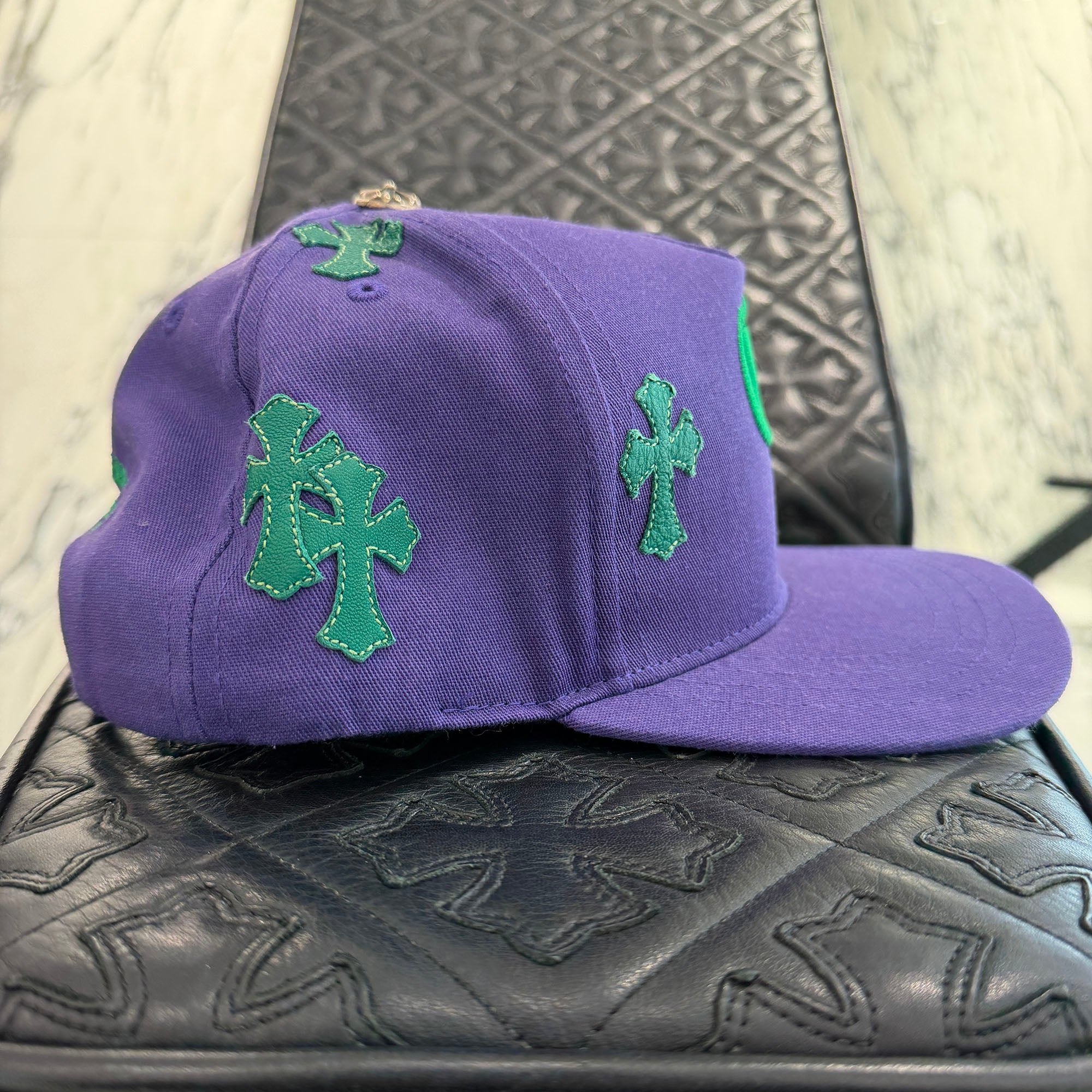 CHROME HEARTS Cemetery Cross Patch Trucker Cap ONE SIZE (51-61) クロムハーツ セメタリークロスパッチ トラッカーキャップ ONE SIZE (51-61)