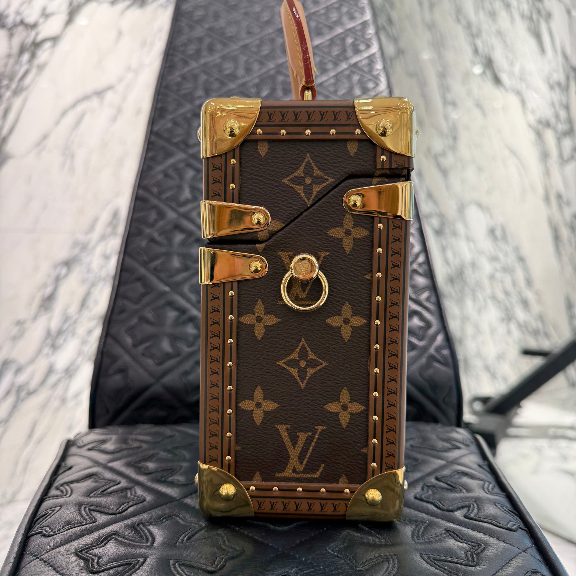 LOUIS VUITTON Monogram Camera Box Shoulder Bag M10079 ルイヴィトン