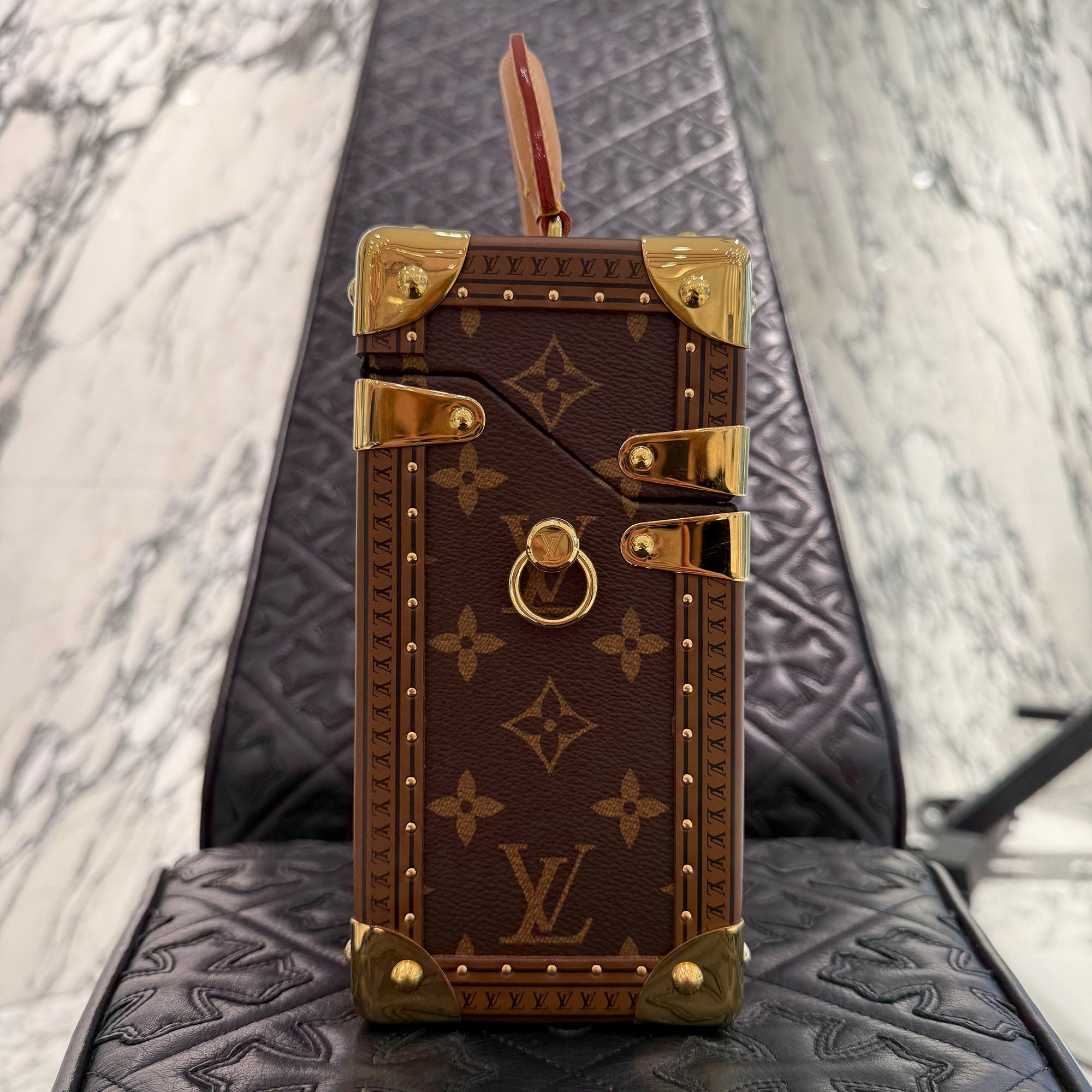 LOUIS VUITTON Monogram Camera Box Shoulder Bag M10079 ルイヴィトン モノグラム カメラボックス ショルダーバッグ
