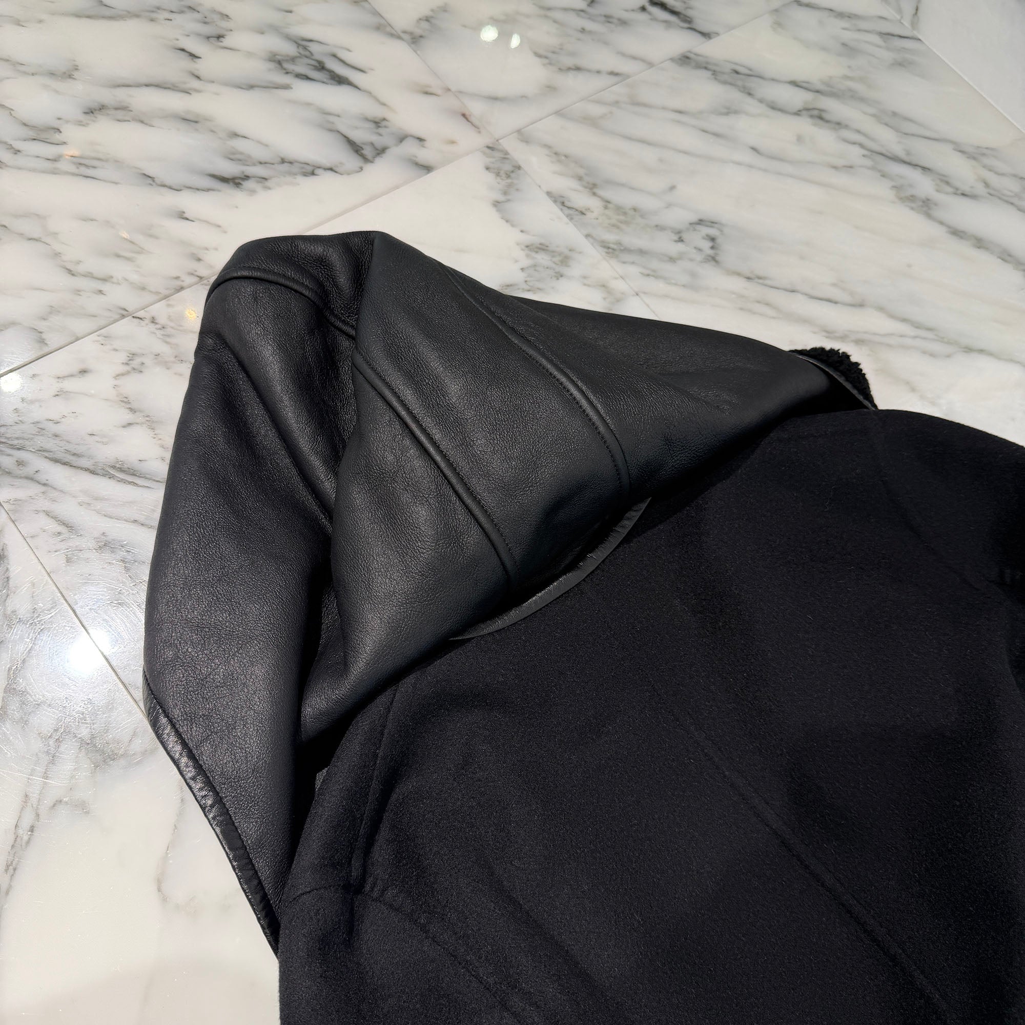LOUIS VUITTON Signature Double Face Pelted Wool Leather Boa Coat Size 36 ルイヴィトン シグネチャー ダブルフェイス ペルテッド ウールレザー ボアコート サイズ36