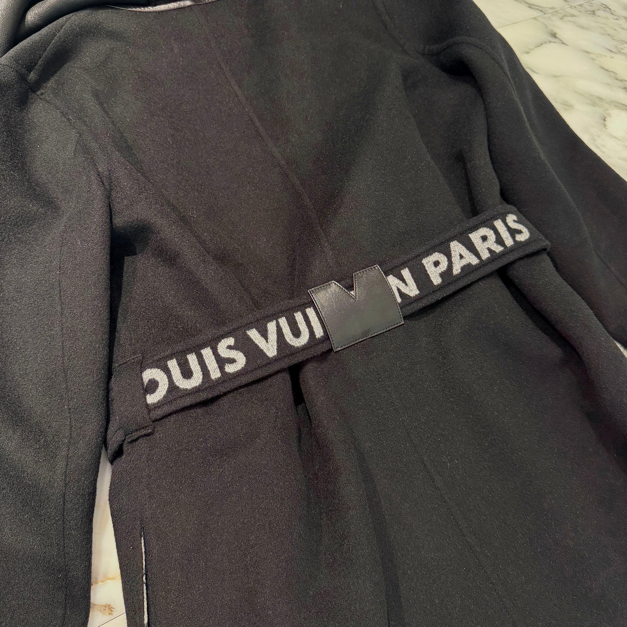 LOUIS VUITTON Signature Double Face Pelted Wool Leather Boa Coat Size 36 ルイヴィトン シグネチャー ダブルフェイス ペルテッド ウールレザー ボアコート サイズ36