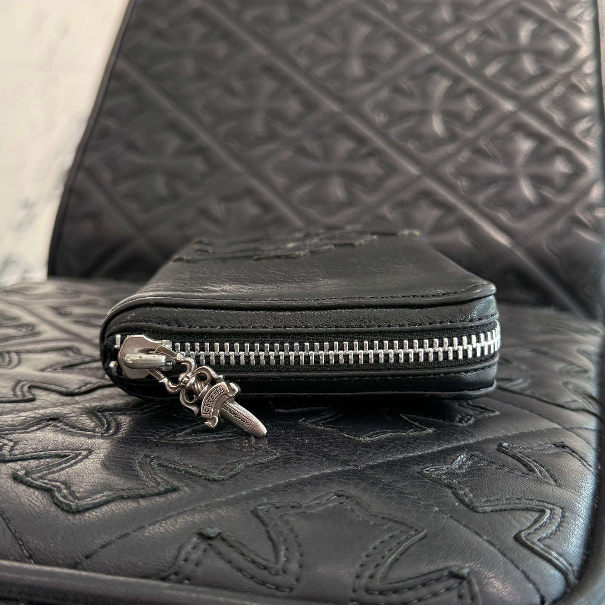 CHROME HEARTS 3 Cemetery Leather Cross Patch F Zip Wallet クロムハーツ 3 セメタリー レザークロスパッチ Fジップ ウォレット