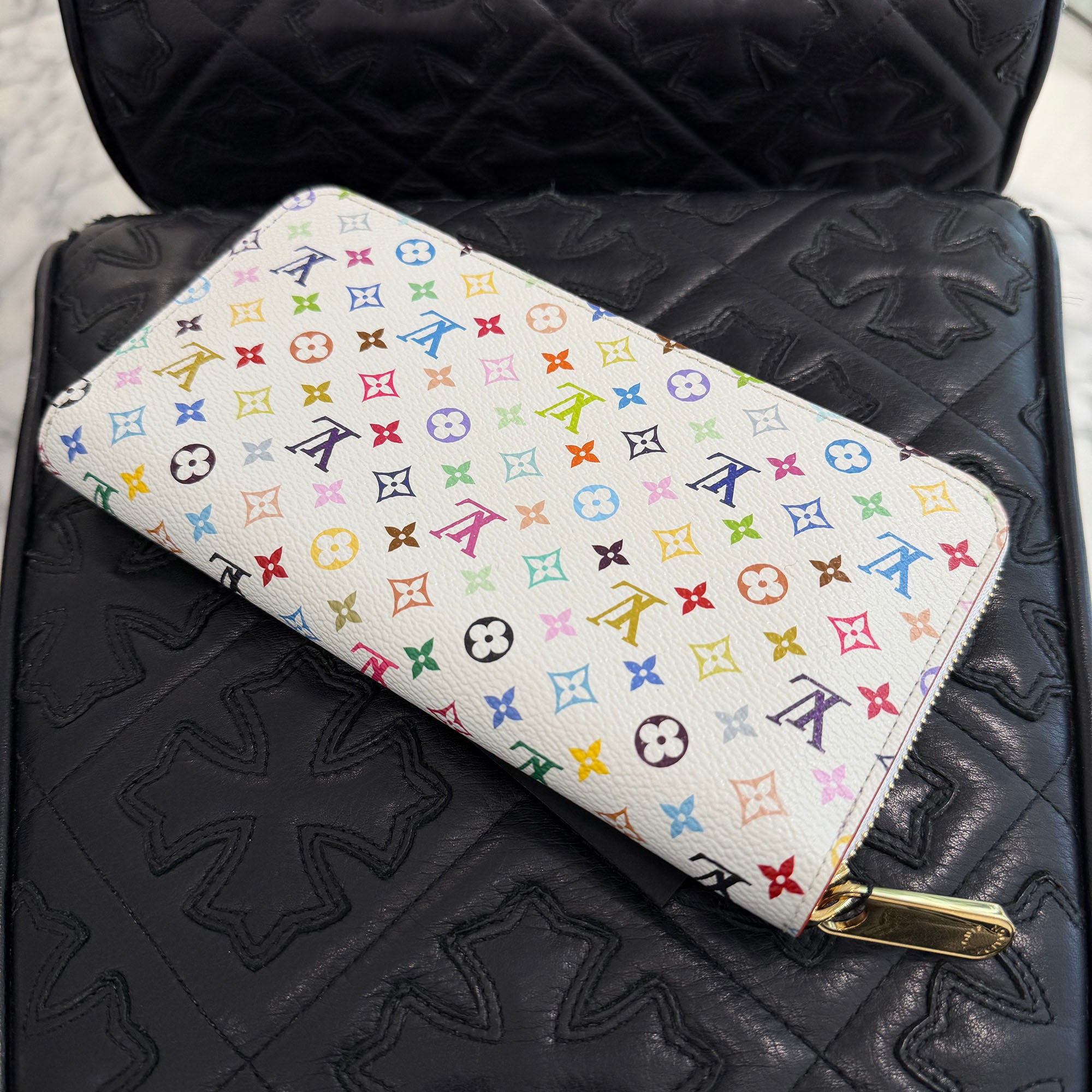 LOUIS VUITTON × Takashi Murakami 2025SS Multicolor Monogram Zippy Wallet M13922 ルイヴィトン × 村上隆 マルチカラー モノグラム ジッピー ウォレット