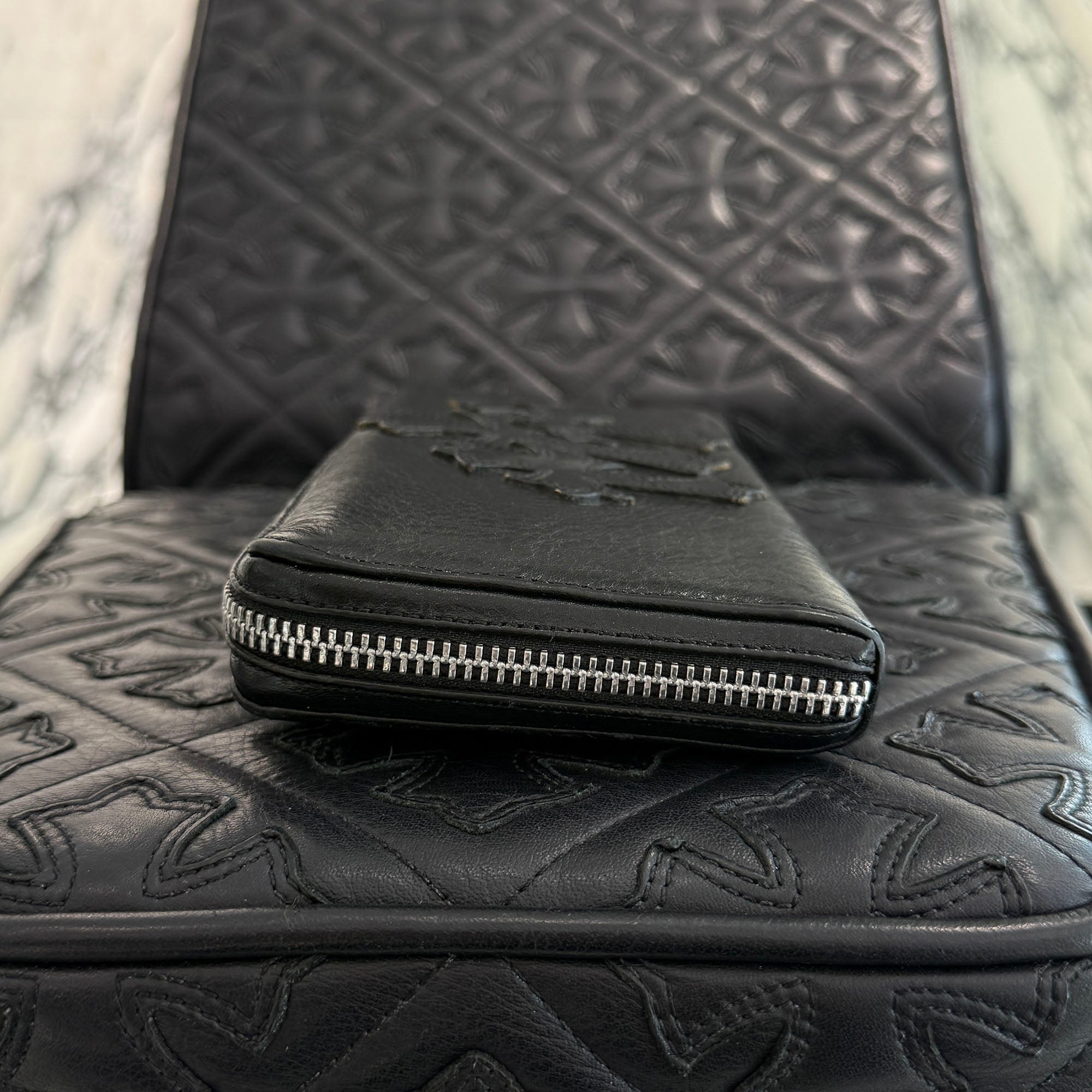 CHROME HEARTS 3 Cemetery Leather Cross Patch F Zip Wallet クロムハーツ 3 セメタリー レザークロスパッチ Fジップ ウォレット