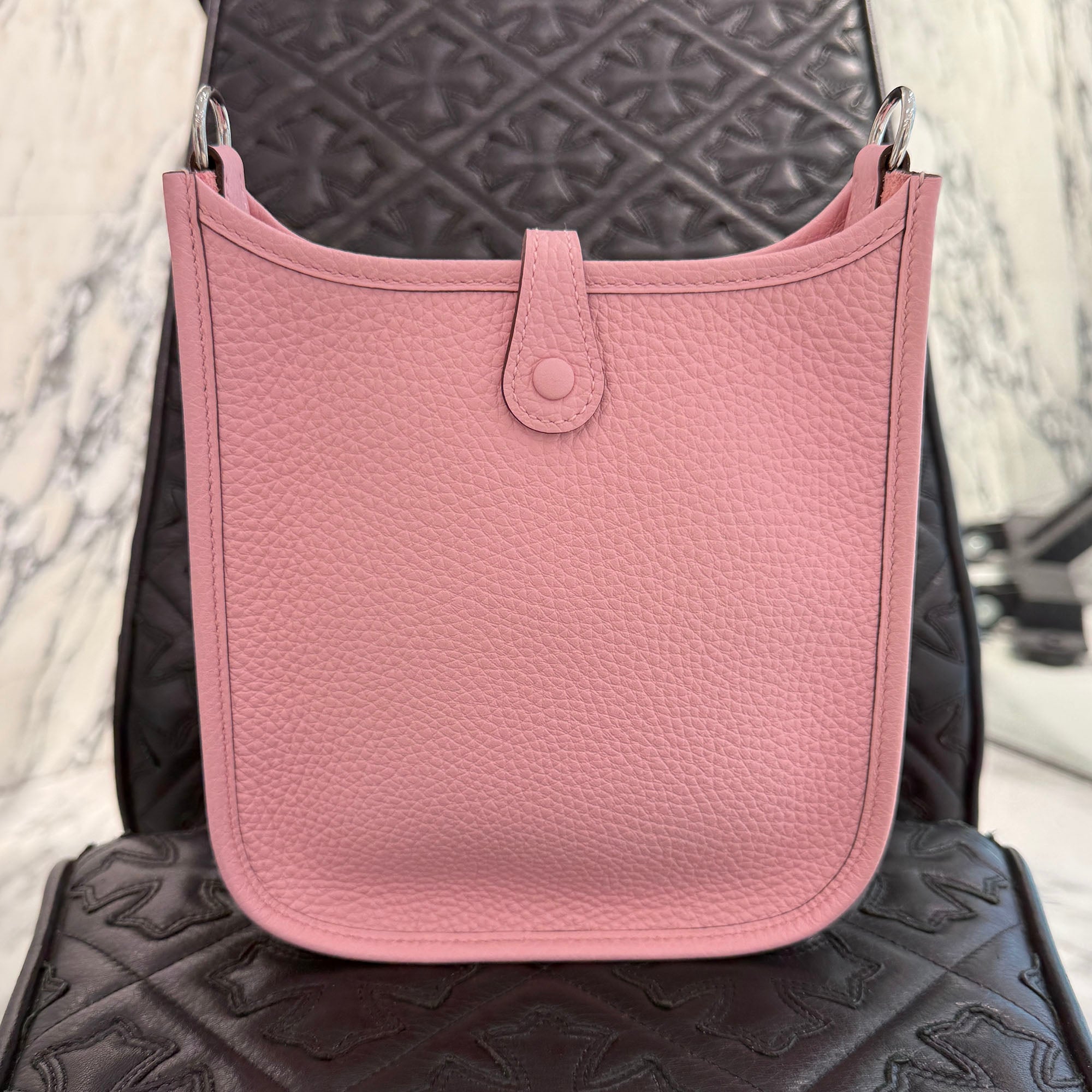 HERMES Evelyn Amazon TPM "Rose Sakura" K刻印 エルメス エブリン アマゾン TPM "ローズサクラ" レザーショルダーバッグ K刻印