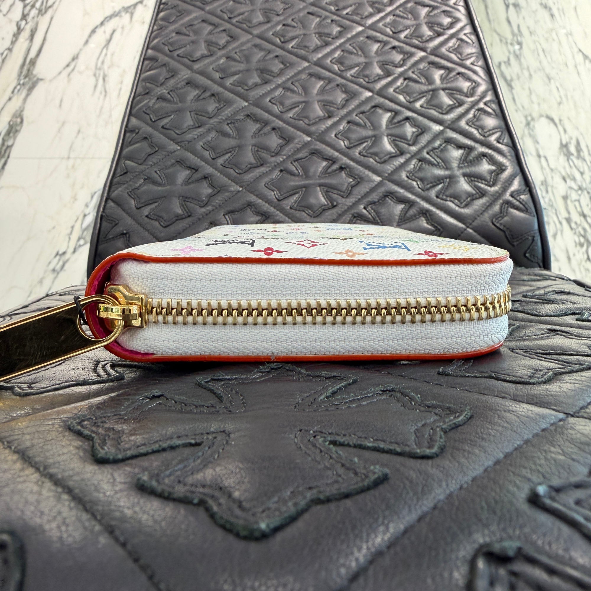LOUIS VUITTON × Takashi Murakami 2025SS Multicolor Monogram Zippy Wallet M13922 ルイヴィトン × 村上隆 マルチカラー モノグラム ジッピー ウォレット