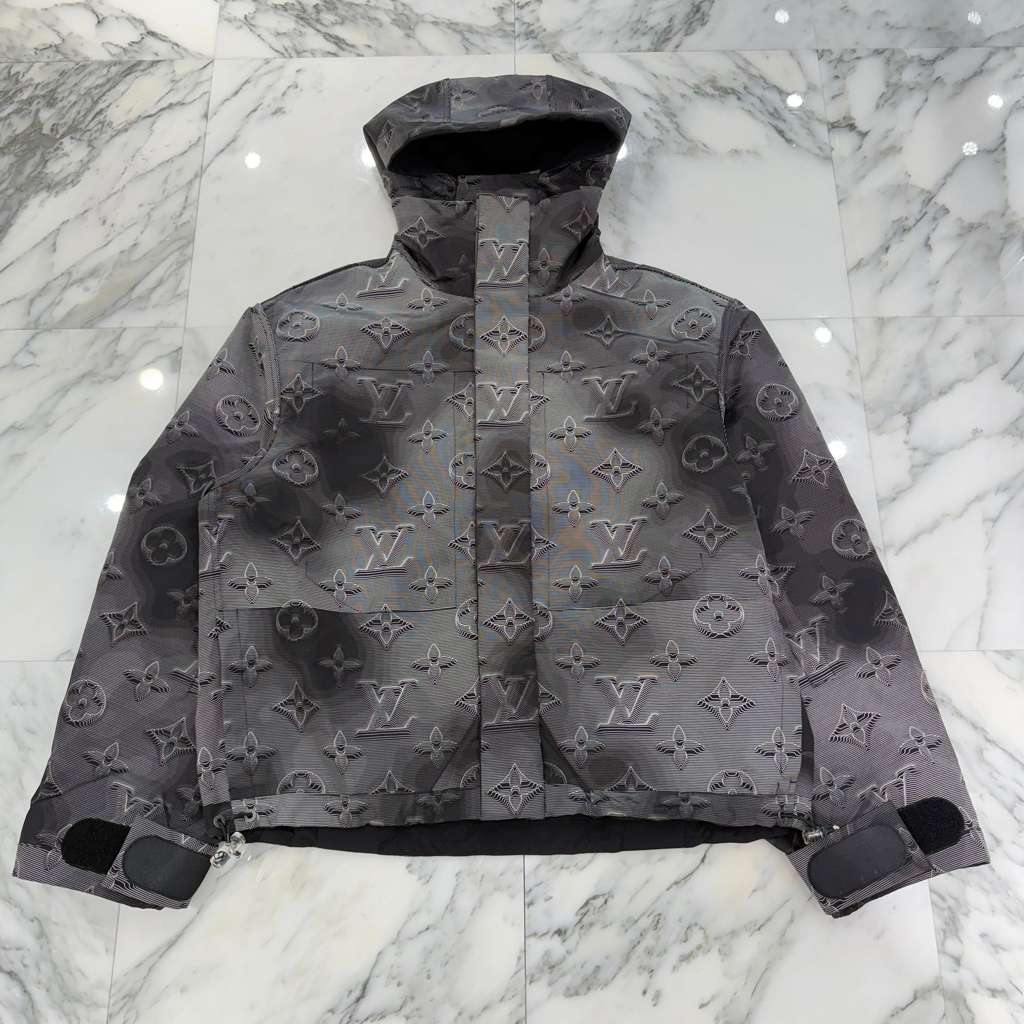LOUIS VUITTON 2021SS 2054 3D Monogram Reversible Nylon Jacket HIB43W Size 48 ルイヴィトン 2054 3Dモノグラム リバーシブル ナイロン ジャケット サイズ48