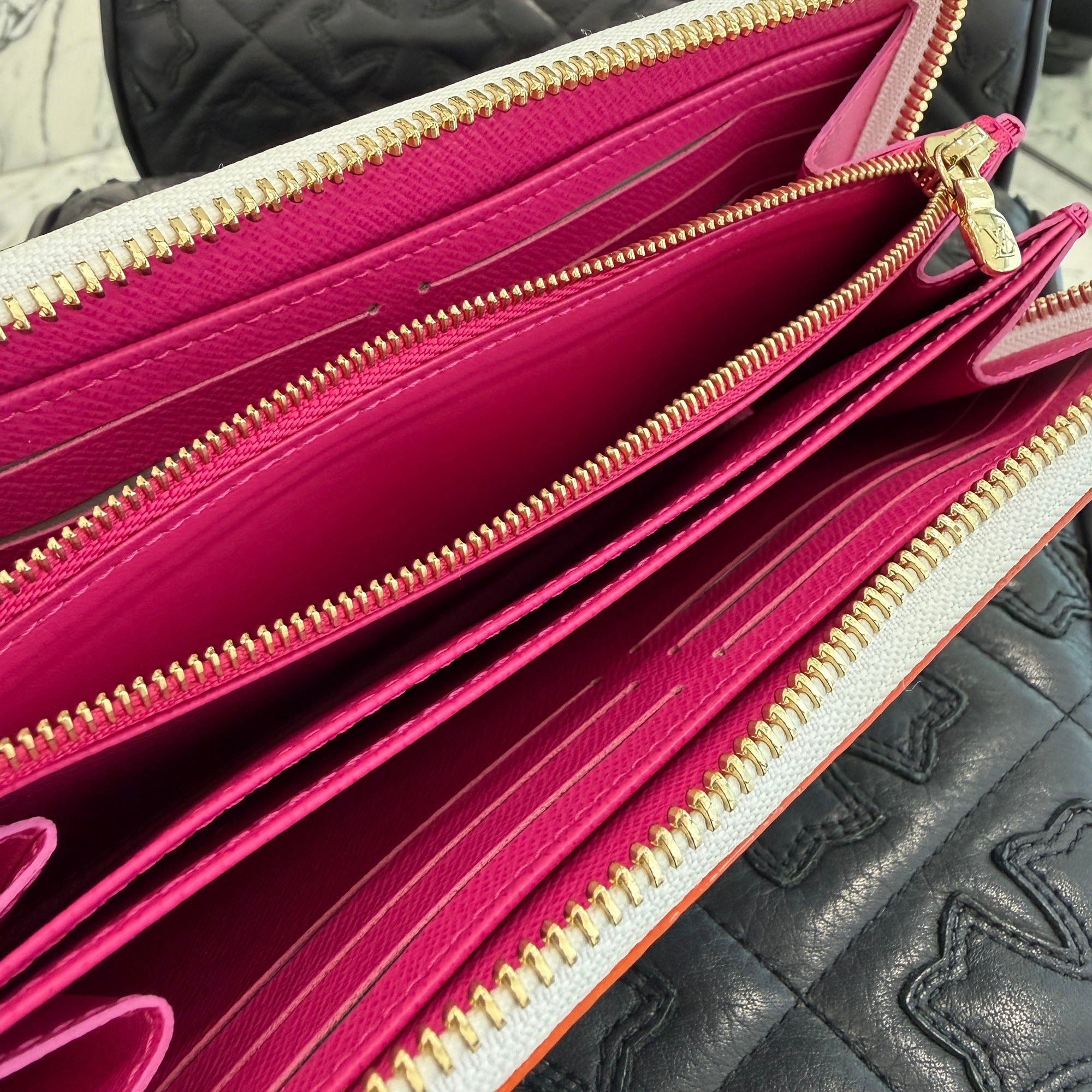 LOUIS VUITTON × Takashi Murakami 2025SS Multicolor Monogram Zippy Wallet M13922 ルイヴィトン × 村上隆 マルチカラー モノグラム ジッピー ウォレット