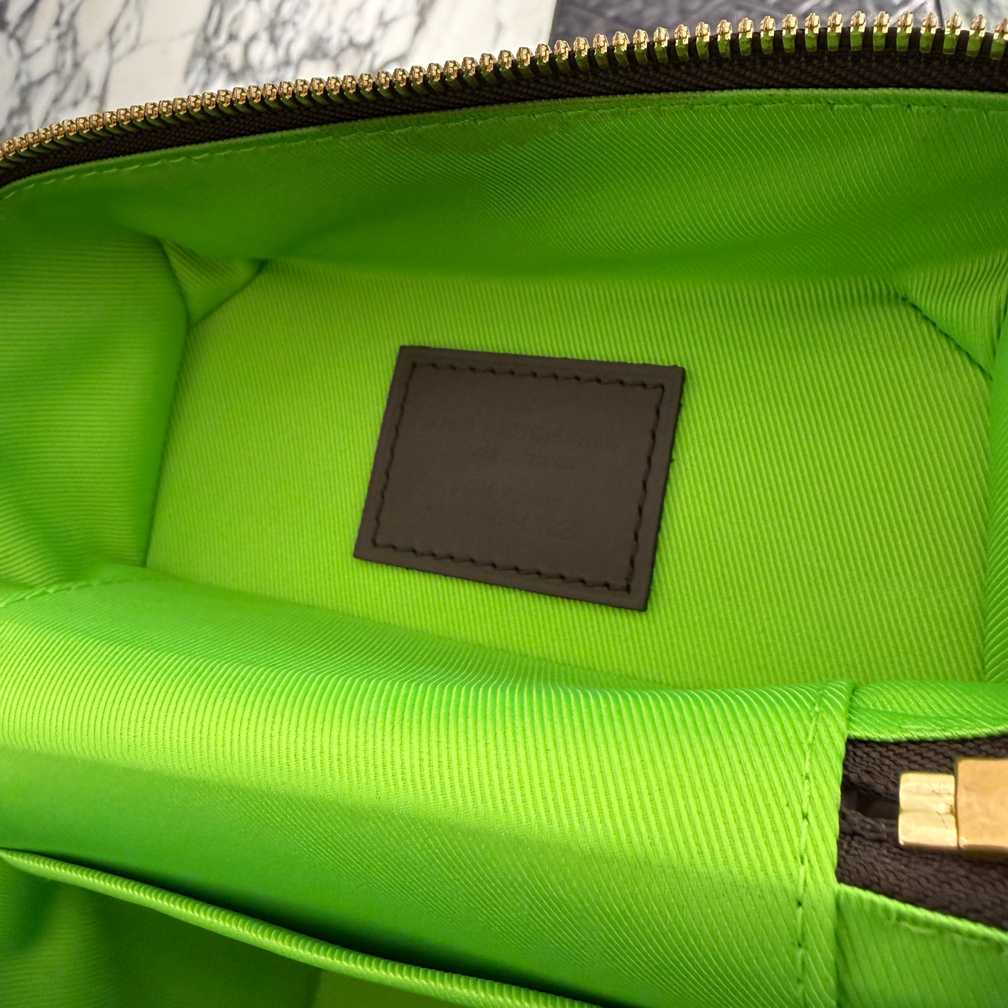 LOUIS VUITTON Monogram Vertical Box Trunk Shoulder Bag M59664 ルイヴィトン モノグラム ヴェルティカル・ボックス トランク ショルダーバッグ