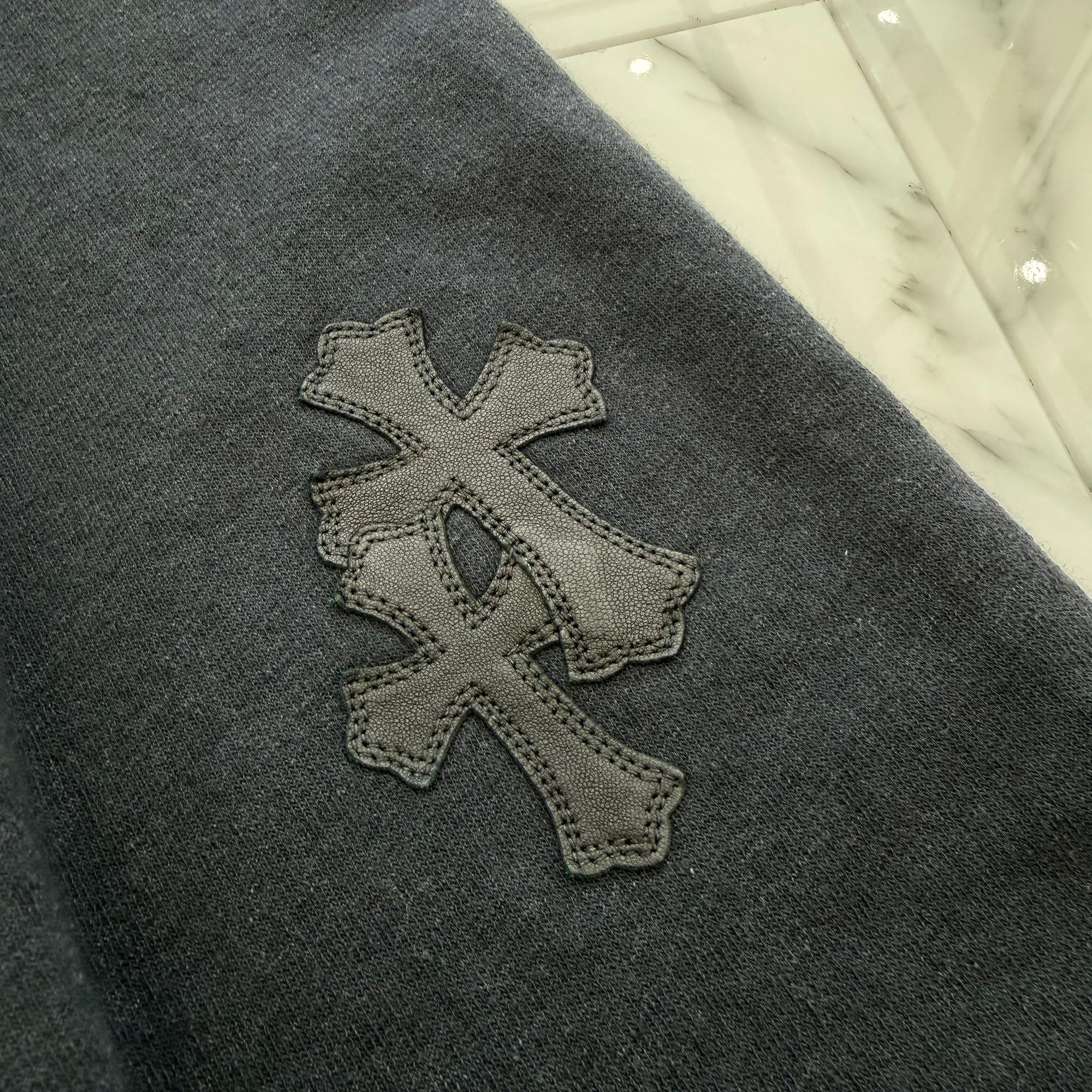 CHROME HEARTS Y NOT Cemetery Cross Leather Patch Pullover Hoodie Size XL クロムハーツ ワイノット セメタリークロスレザーパッチ プルオーバー フーディー サイズXL