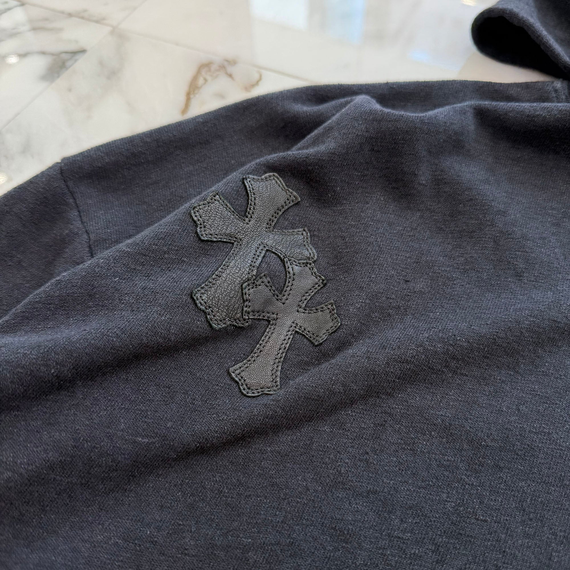 CHROME HEARTS Y NOT Cemetery Cross Leather Patch Pullover Hoodie Size XL クロムハーツ ワイノット セメタリークロスレザーパッチ プルオーバー フーディー サイズXL