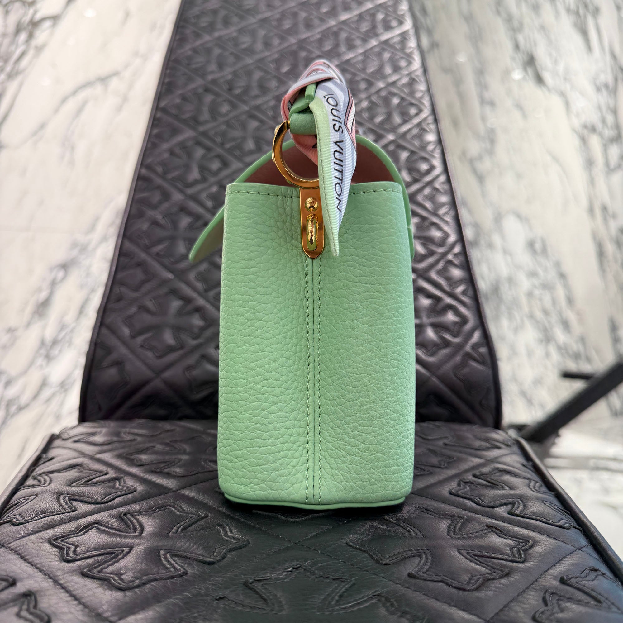 LOUIS VUITTON 2023SS Capucines MINI "Vert Pomm" M59928 ルイヴィトン カプシーヌ MINI "ヴェールポム"