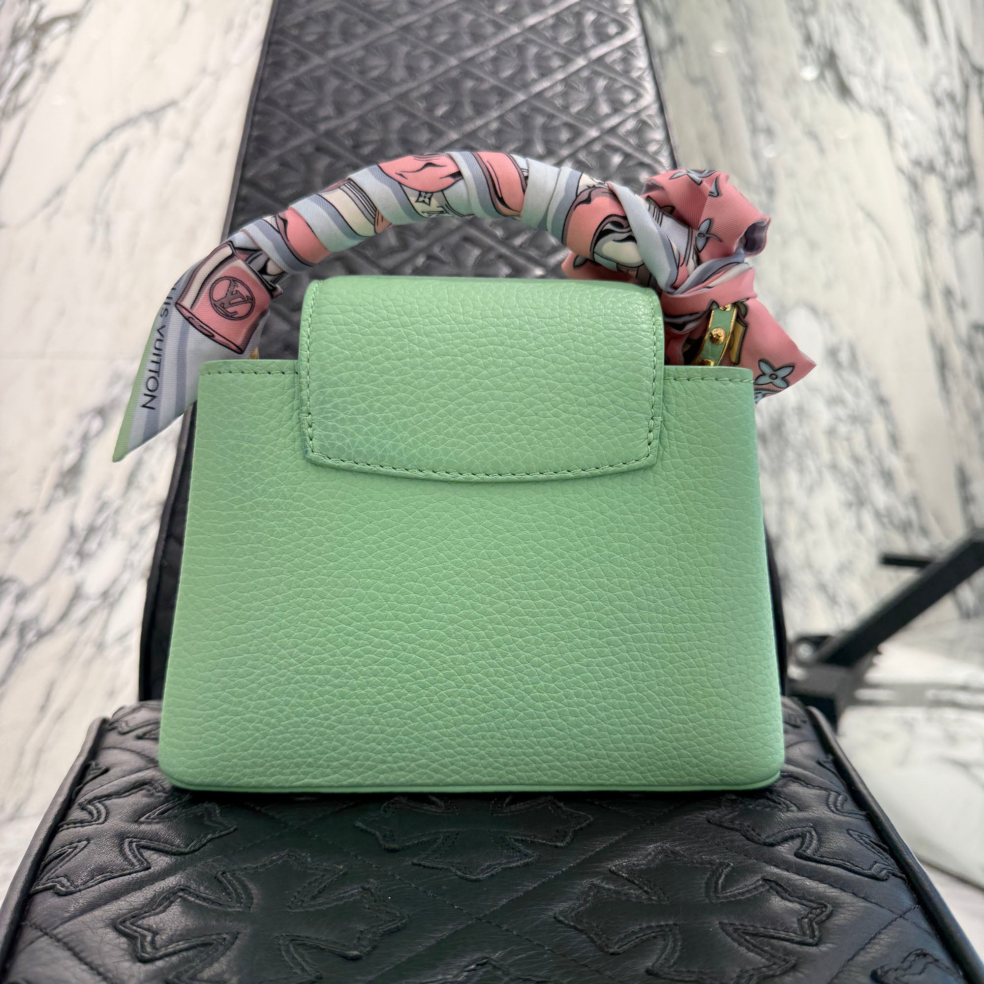 LOUIS VUITTON 2023SS Capucines MINI "Vert Pomm" M59928 ルイヴィトン カプシーヌ MINI "ヴェールポム"