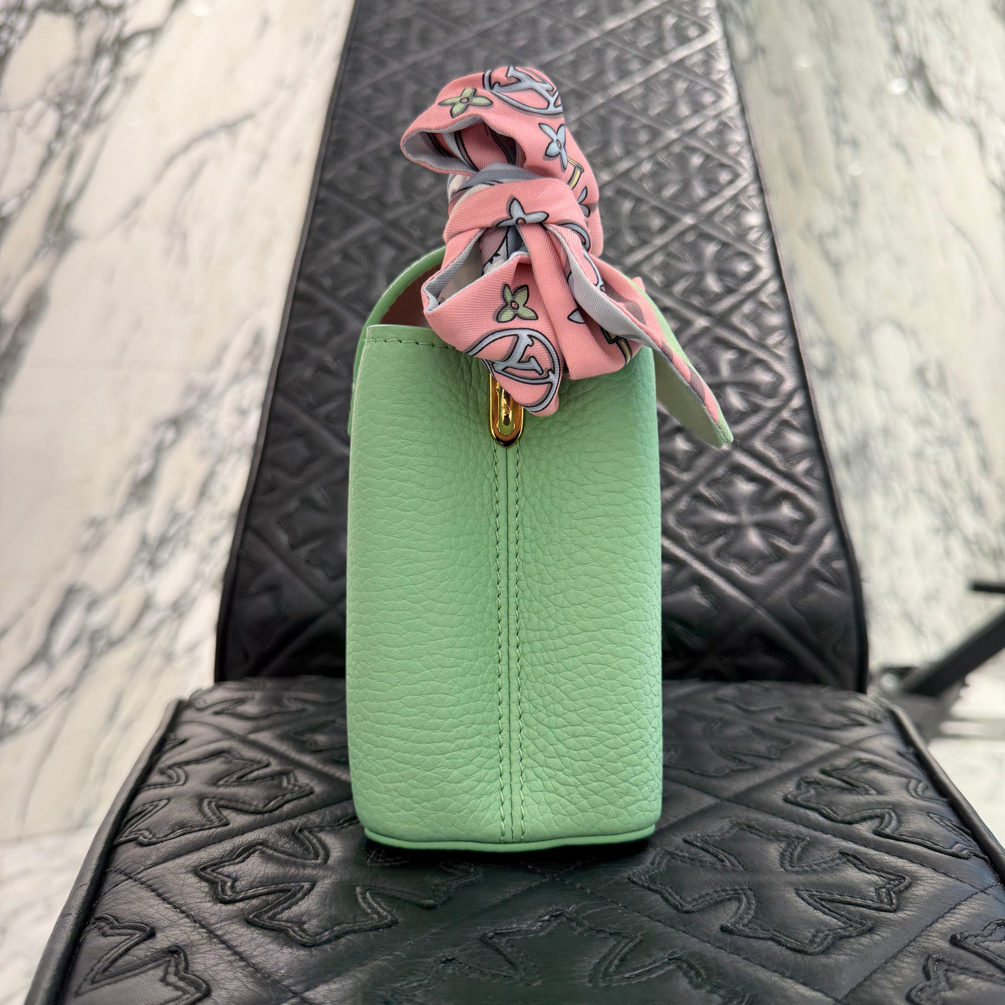 LOUIS VUITTON 2023SS Capucines MINI "Vert Pomm" M59928 ルイヴィトン カプシーヌ MINI "ヴェールポム"