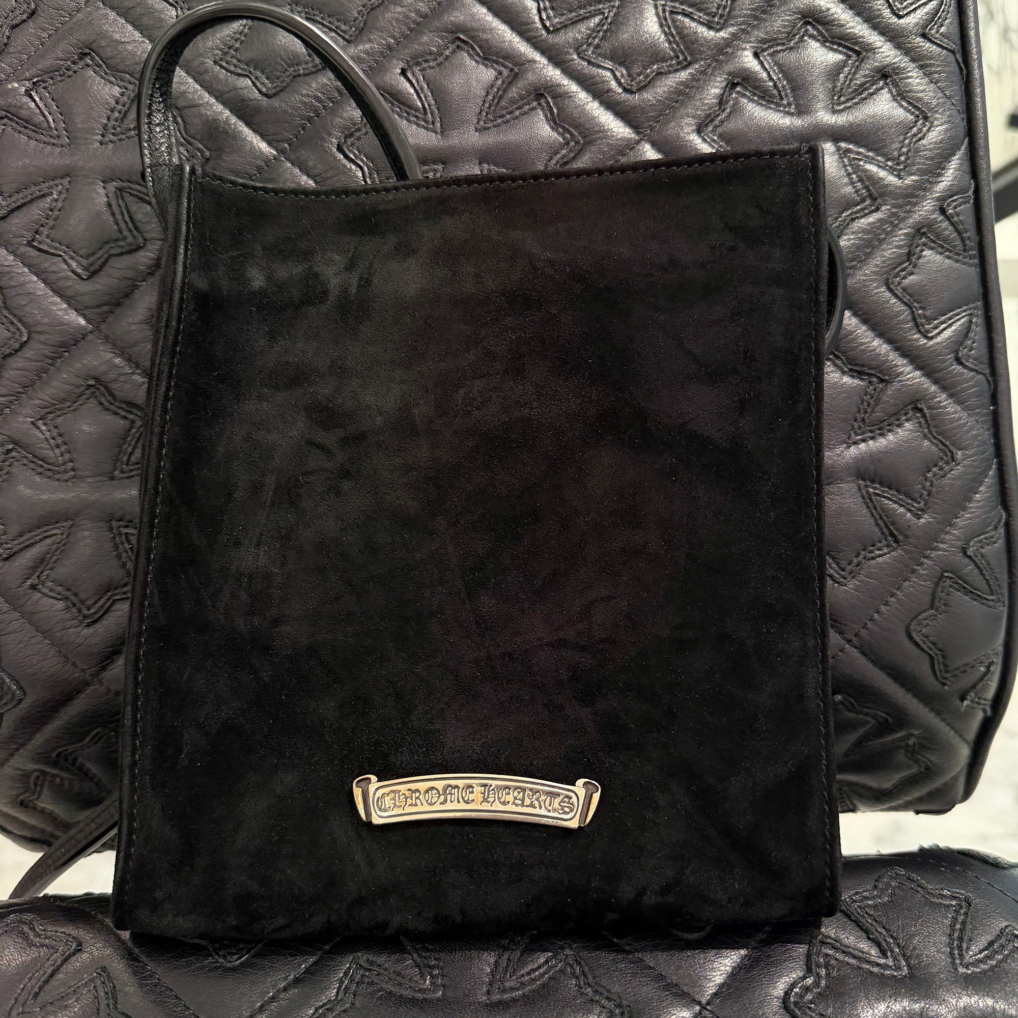 CHROME HEARTS Suede Leather Square Pocket Vine Dagger Patch Shoulder Bag クロムハーツ スエードレザー スクエアポケット ヴァインダガー パッチ ショルダーバッグ