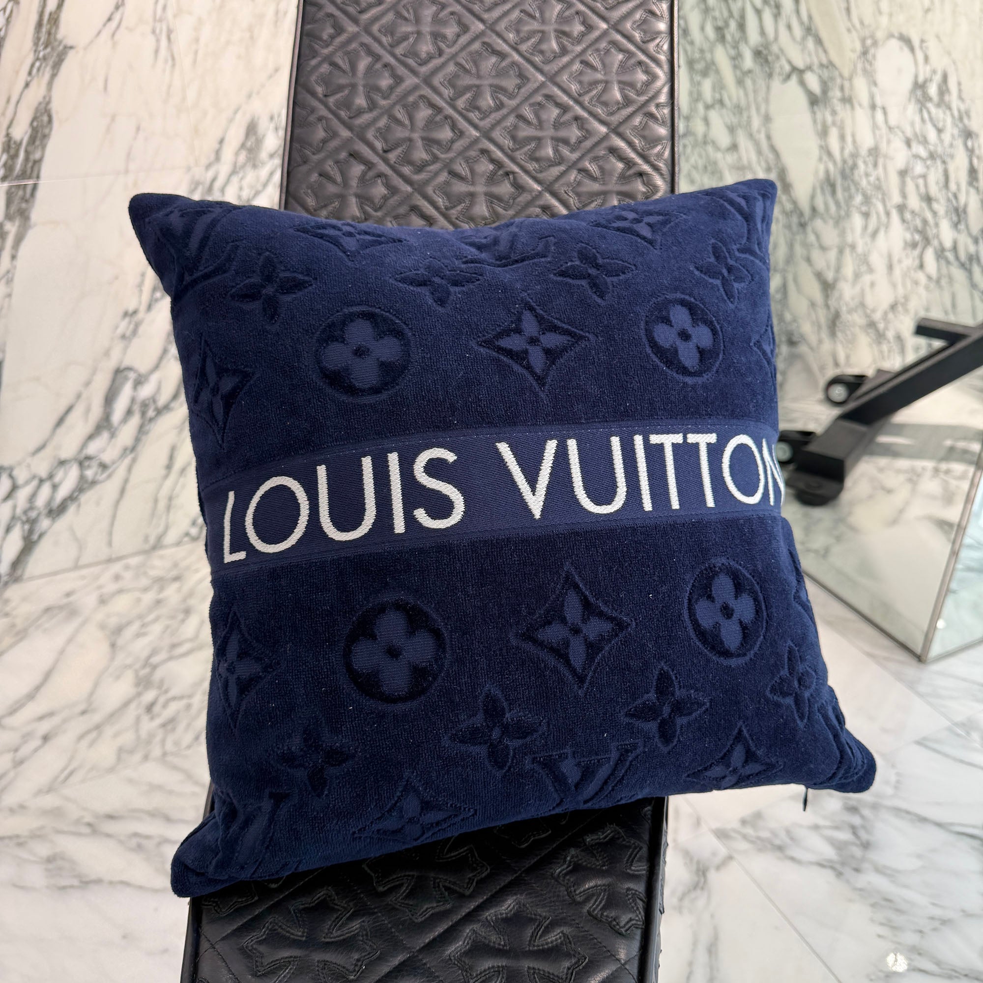 LOUIS VUITTON 2025SS LV Vacation Cushion M78816 ルイヴィトン LVバケーションクッション